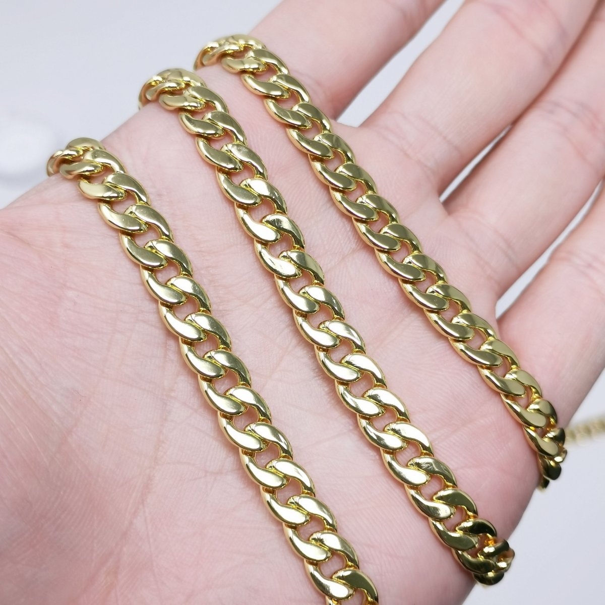 24K Gold 9.7mmx7mm Cuban Curb Chain by Yard, Cuban Curb Chain, Wholesale bulk Roll Chain for DIY Craft, Thickness 2.1mm | ROLL-389 Clearance Pricing - DLUXCA