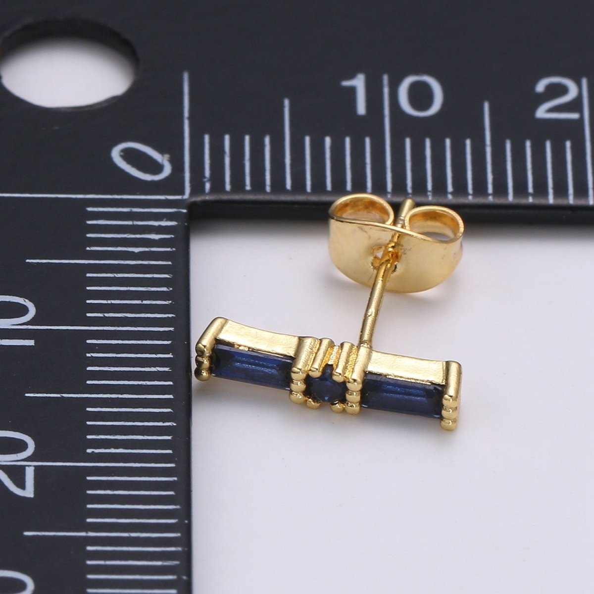 24K Gold Filled Blue / Fuchsia Baguette CZ Stud Earrings | Q-498 Q-499 - DLUXCA