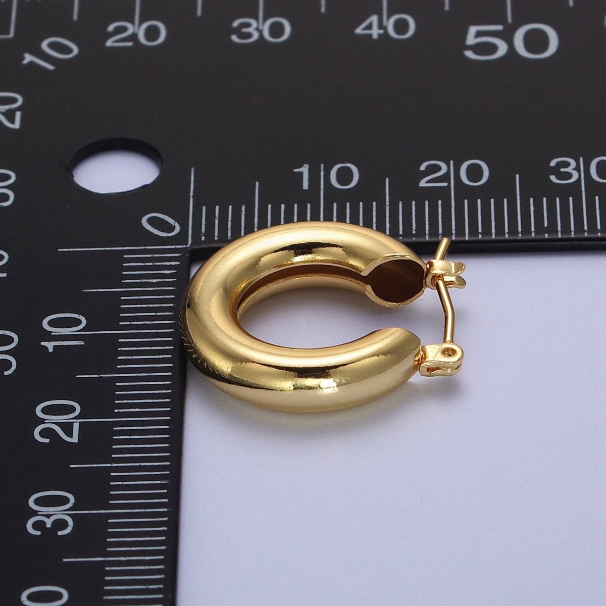 24K Gold Filled Classic Wide Dome 20mm Latch Hoop Earrings in Gold & Silver | Y-170 Y-172 - DLUXCA