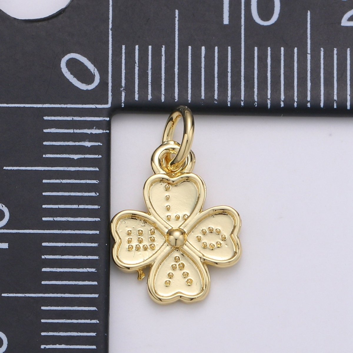24K Gold Filled Four Clover Charm E-021 - DLUXCA