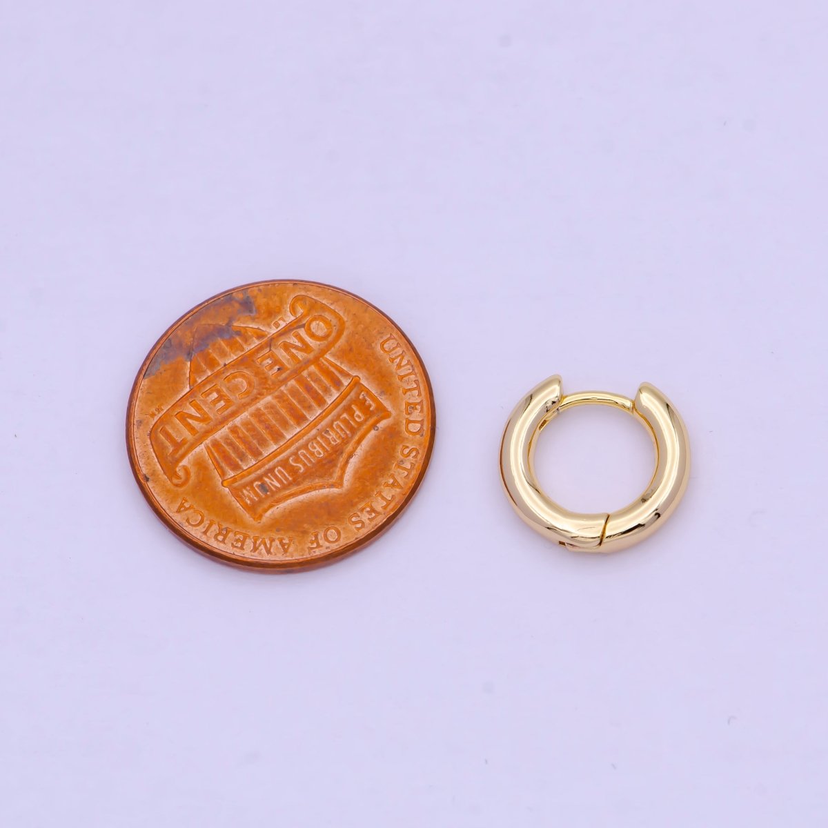 24K Gold Filled Minimalist 11mm Huggie Hoop Earrings | T-141 - DLUXCA