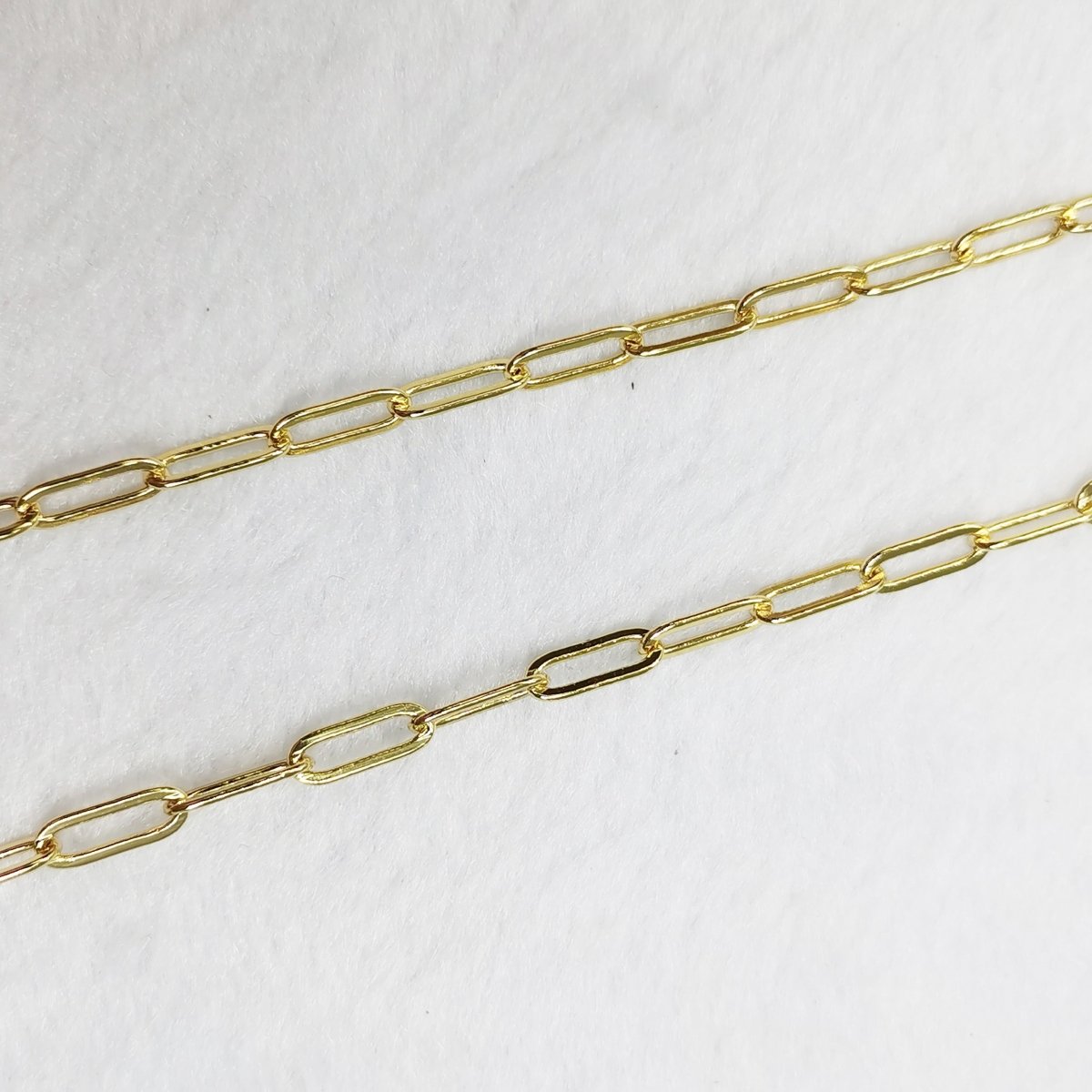 24K Gold Filled PAPER CLIP Rolo Cable Chain by Yard, Gold Filled Cable Rolo Chain by Yard, Wholesale Bulk Roll Chain for Jewelry Making | ROLL-162 Clearance Pricing - DLUXCA