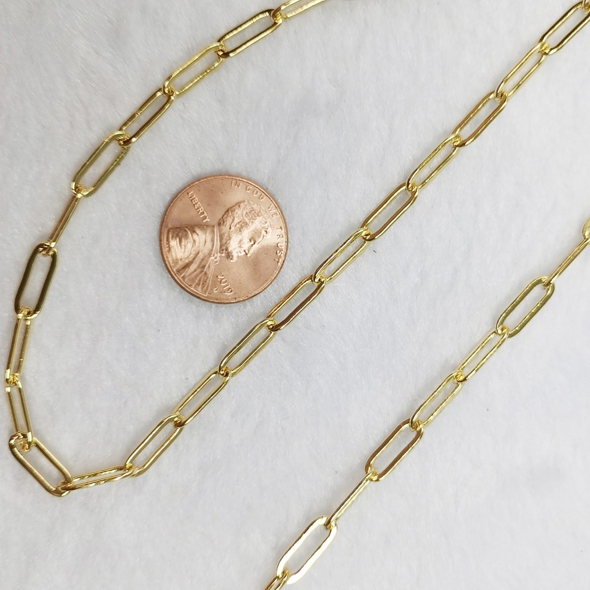 24K Gold Filled PAPER CLIP Rolo Cable Chain by Yard, Gold Filled Cable Rolo Chain by Yard, Wholesale Bulk Roll Chain for Jewelry Making | ROLL-162 Clearance Pricing - DLUXCA