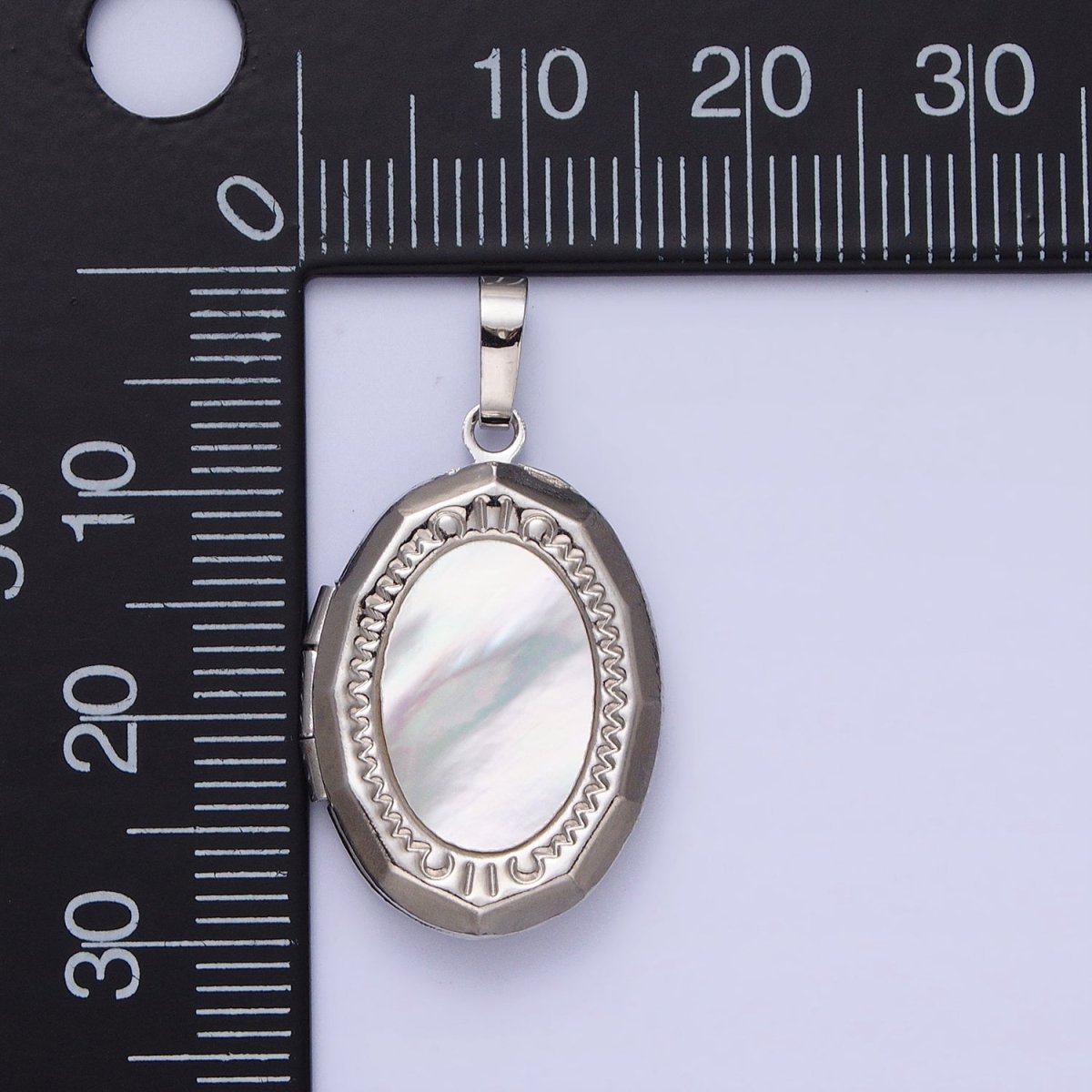 24K Gold Filled Shell Pearl Oval Geometric Engraved Locket in Gold & Silver | AA-367 AA-368 - DLUXCA