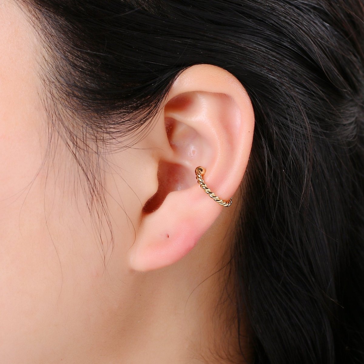 24K Gold Filled Twist Earcuffs AI-084 - DLUXCA