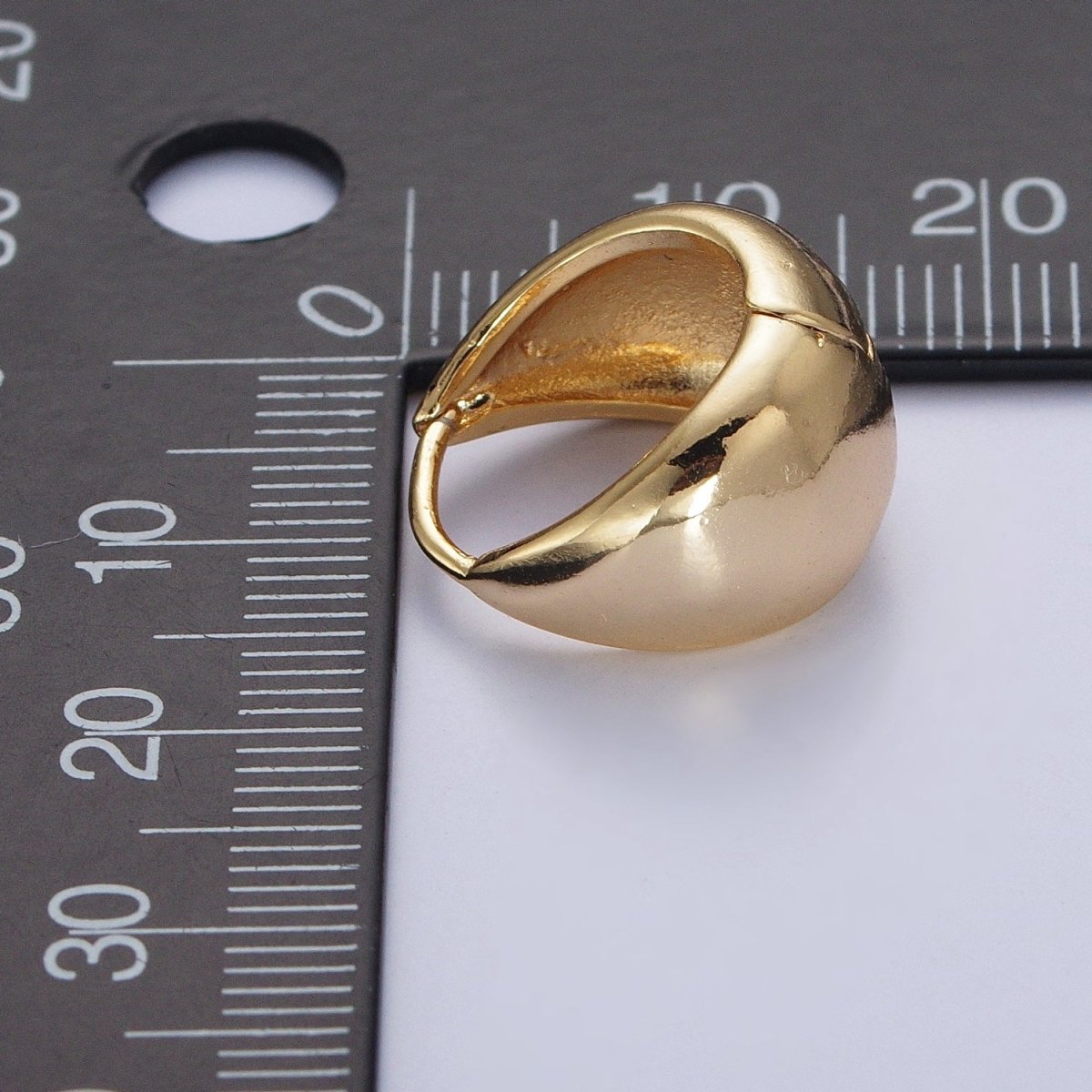 24K Gold Filled Wide Chubby Band Hoops Huggie Earrings Q-154 - DLUXCA