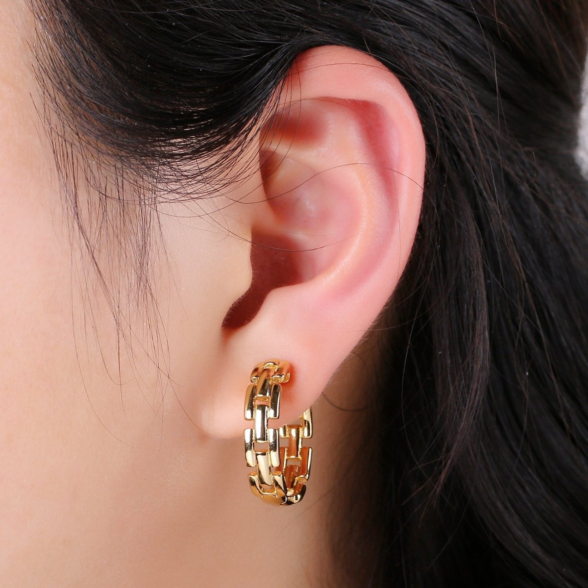 25mm Large Gold Link Hoops, 24k Gold Filled Hoop Earrings, Chunky Hoop Earrings, Big Hoop Earrings, Bold Chain Hoops for everyday wear Q-351 - DLUXCA