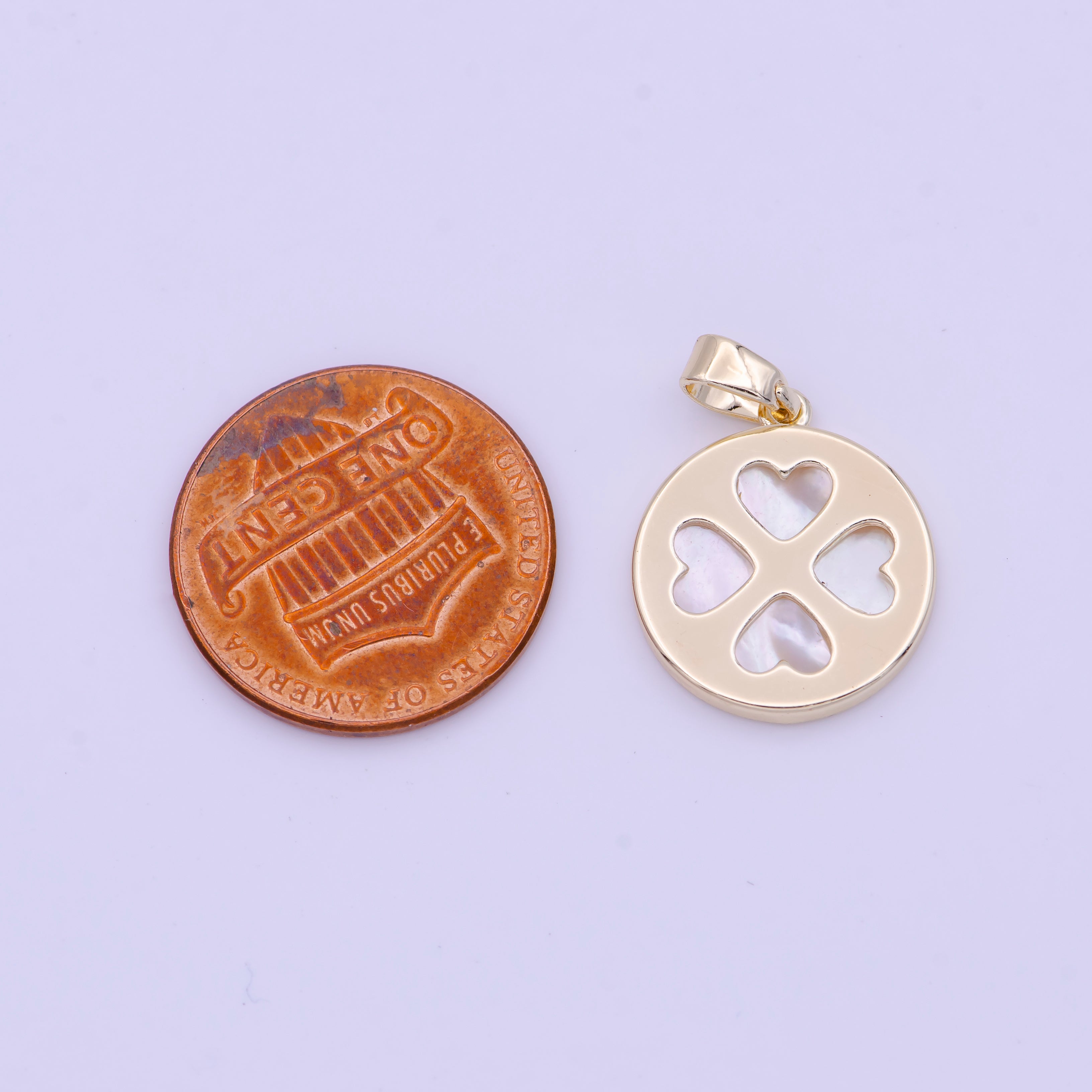 15mm Double Sided Four Heart Quatrefoil Shell Pearl Round Gold & Silver Charm | H159 H168 - DLUXCA