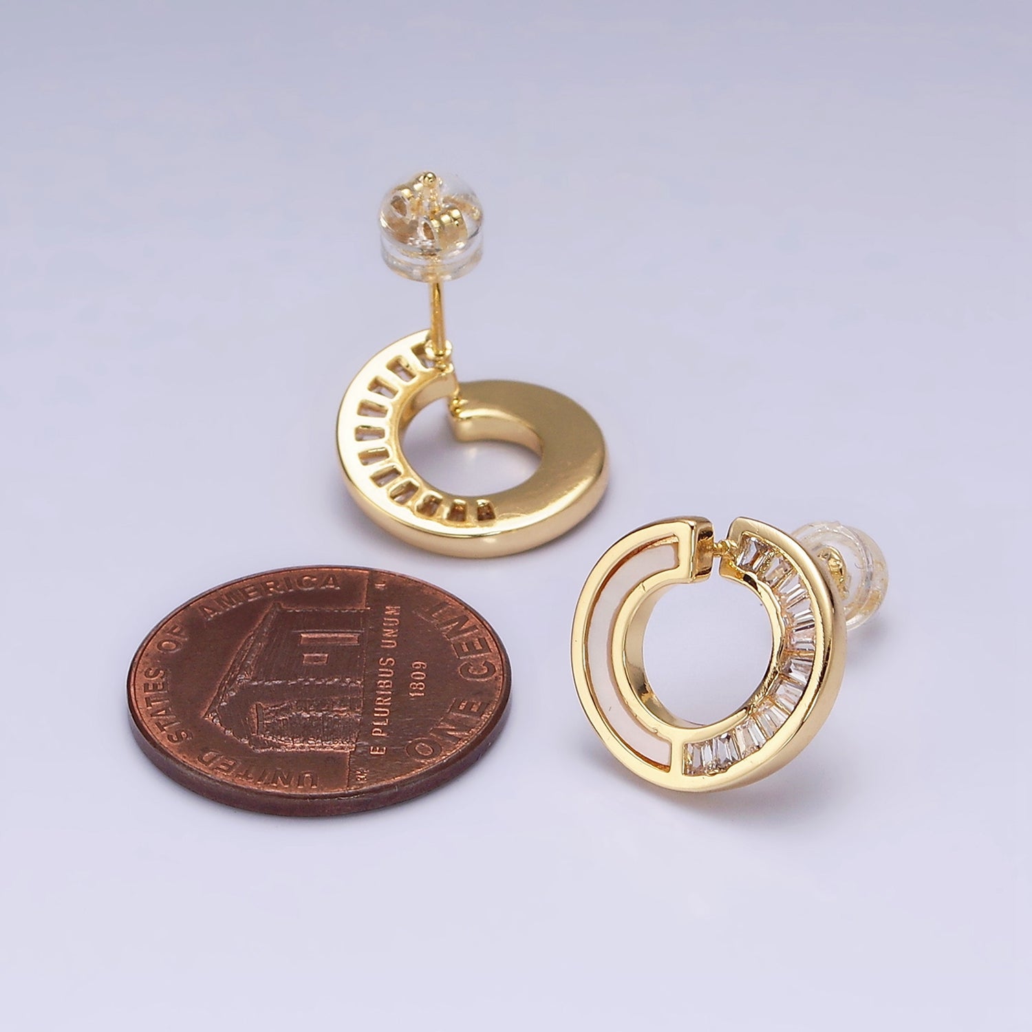 16K Gold Filled 14mm Open Round Circular Shell Pearl Baguette Lined Stud Earrings in Gold & Silver | Y841 Y842 - DLUXCA