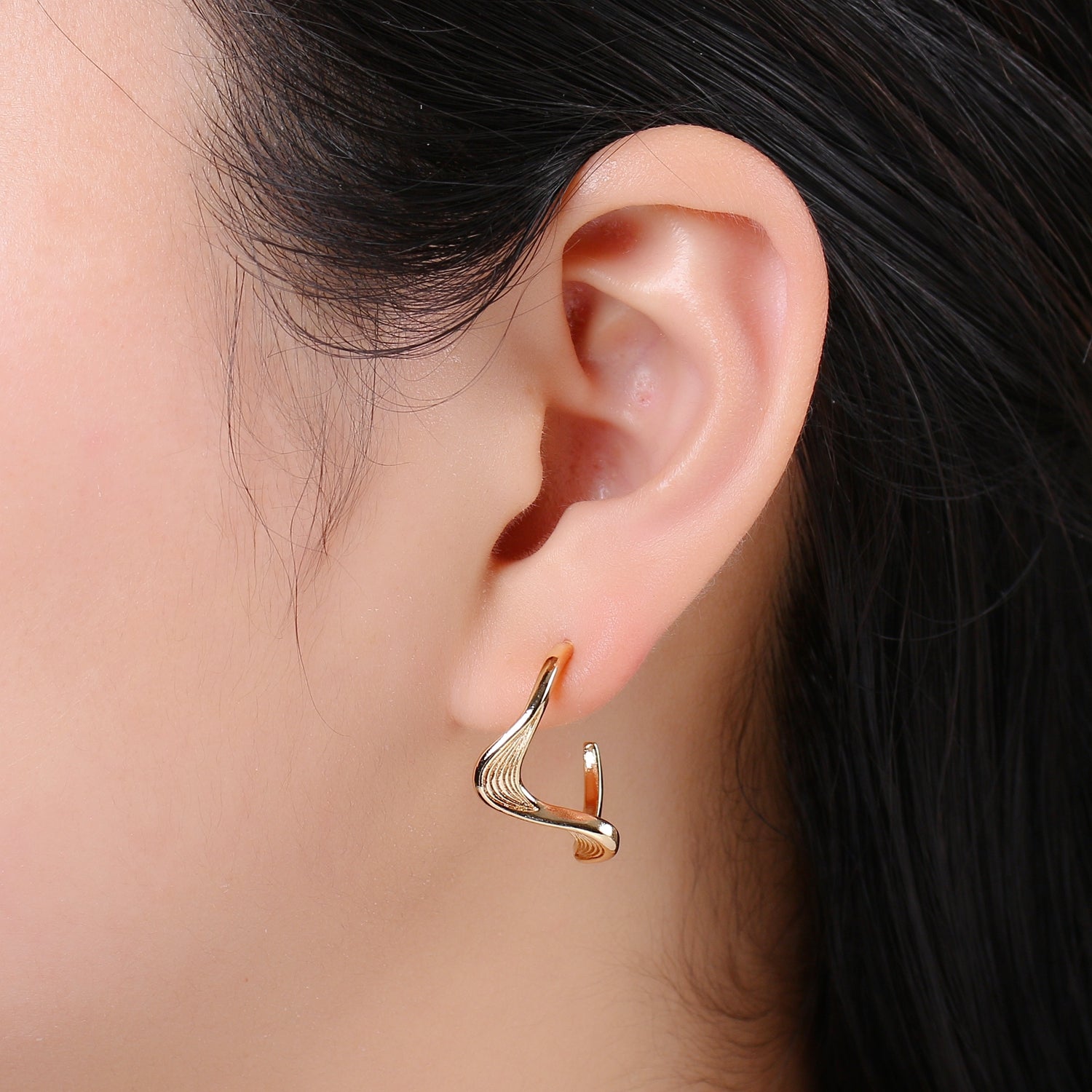 Wind and Wave Design 18K Gold Stud Earring, Rose Gold Wavy Earring, Modern design for DIY Earring Craft Supply Jewelry Making Q448 - DLUXCA