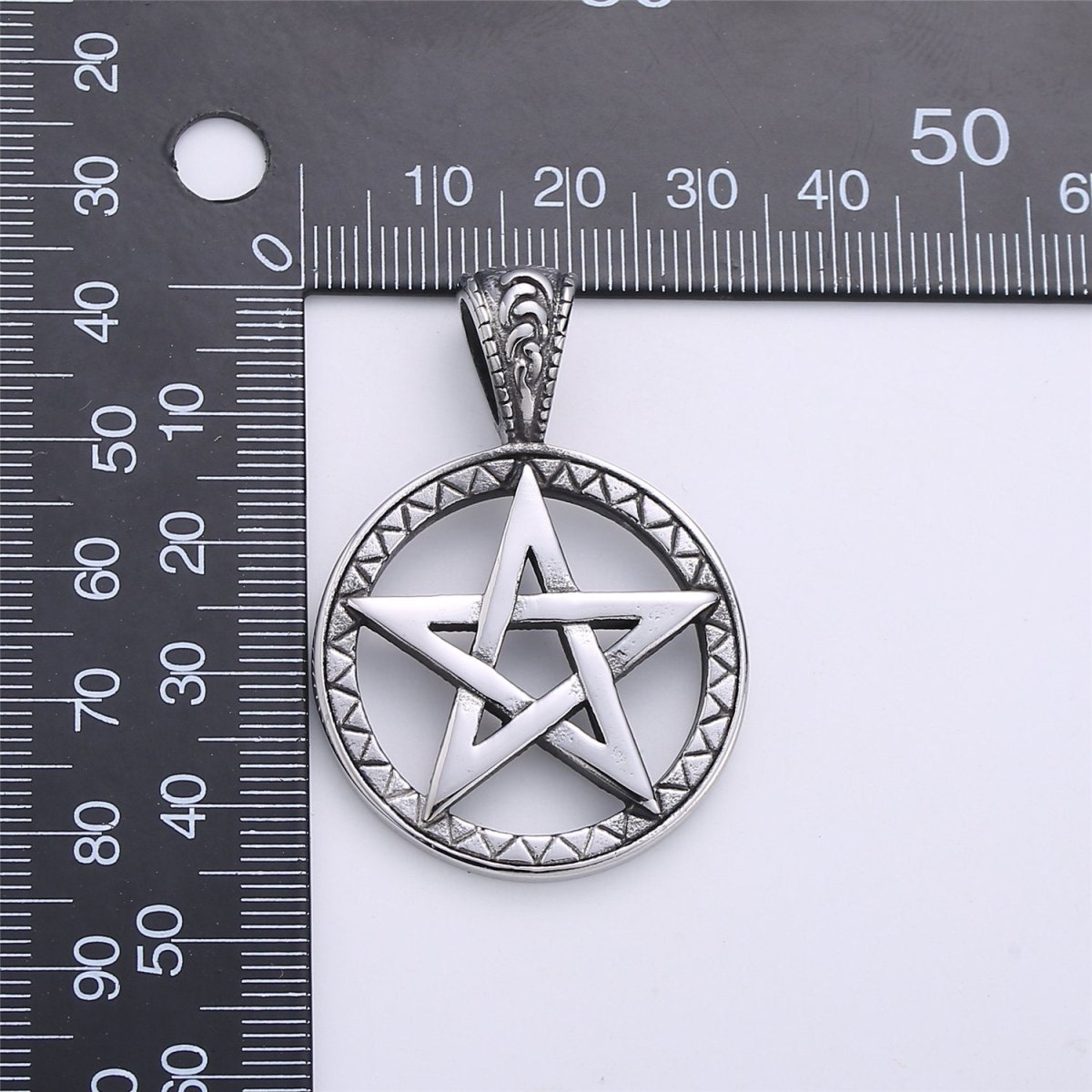 Antique Silver Star Pentacle - Wicca Jewelry Vintage Pendant - Medallion Pentagram Pendant Necklace Component J-702 - DLUXCA