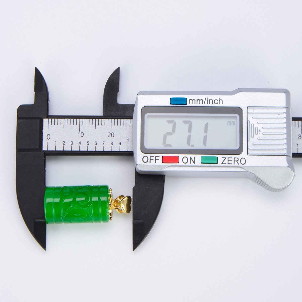 Chinese Carved Emerald Green Jade Natural Stone Gold Filled Pendant O-221 - DLUXCA