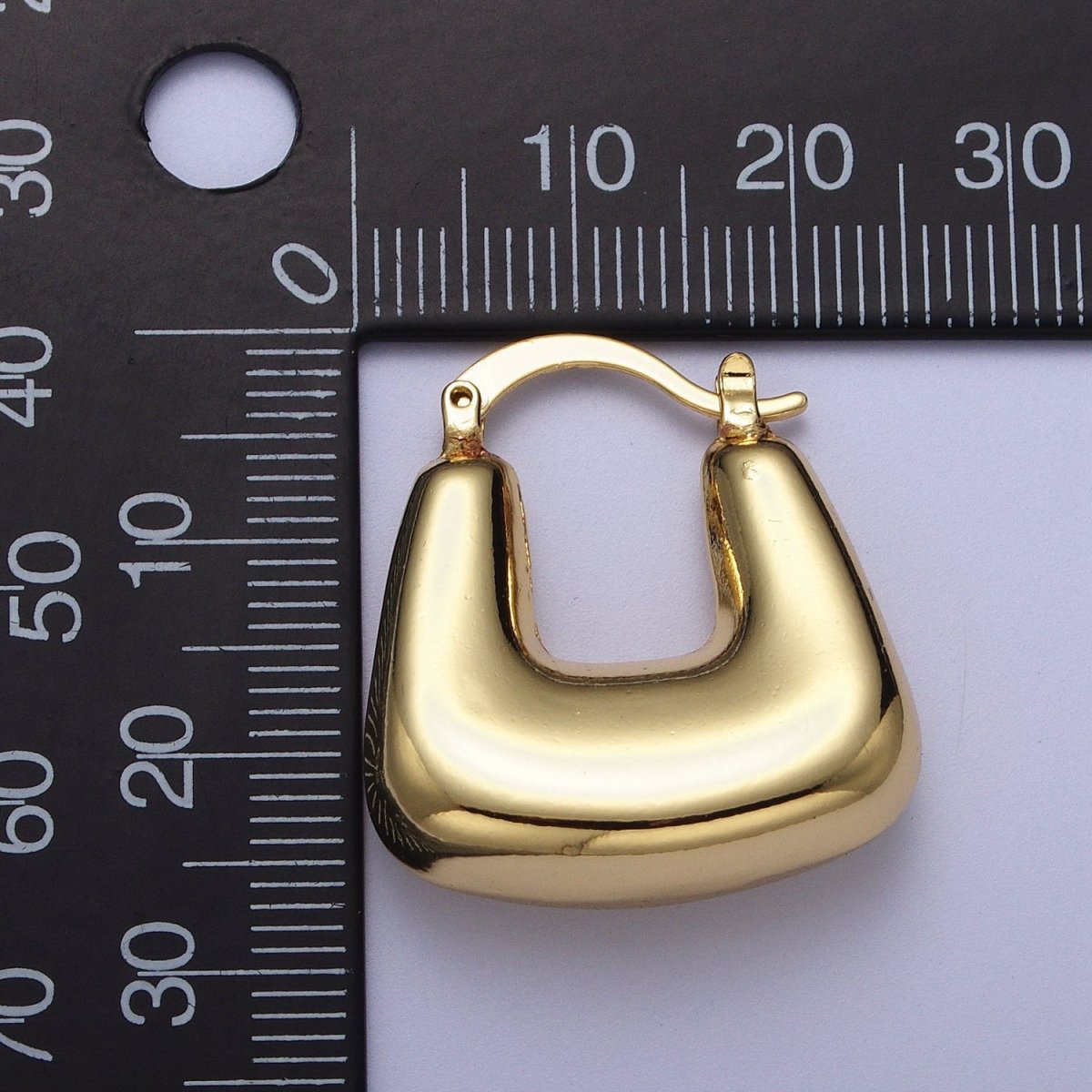 Chubby Boxy U-Shaped Latch Earrings in Gold & Silver | AB041 AB042 - DLUXCA