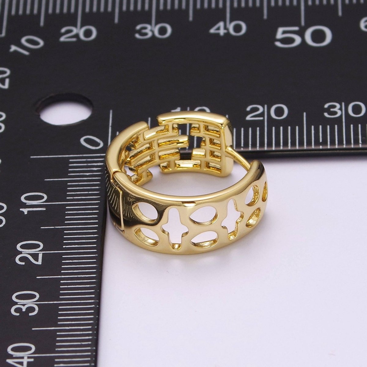 Chunky Hoop Earrings Hypoallergenic 14K Gold Filled Bold Hoop Earrings for Women T-207 - DLUXCA