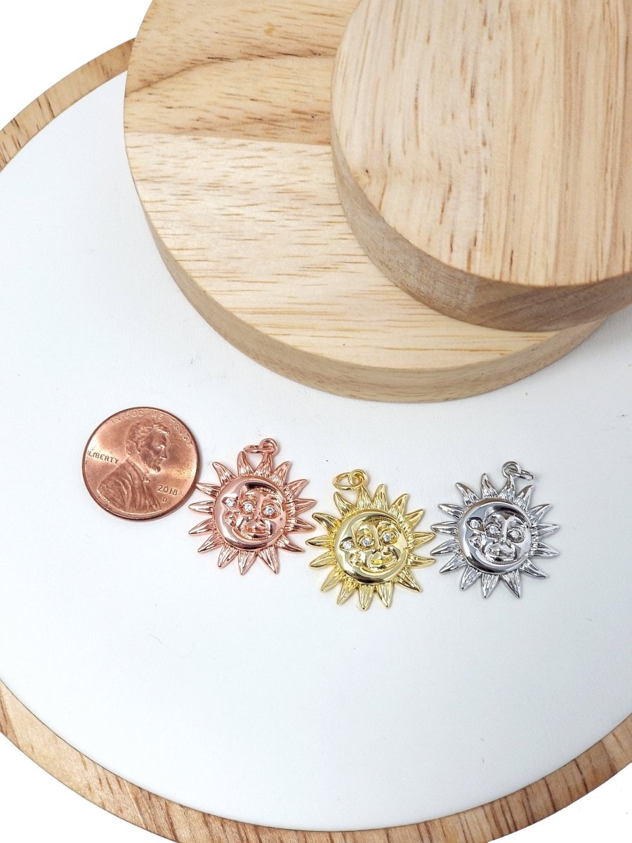 Dainty 18K Gold Filled Sun & Moon Charms in Gold / Rose Gold / Silver Color 20mmx20mm Sun moon face Happy Smile Sun Face, C-249 - DLUXCA