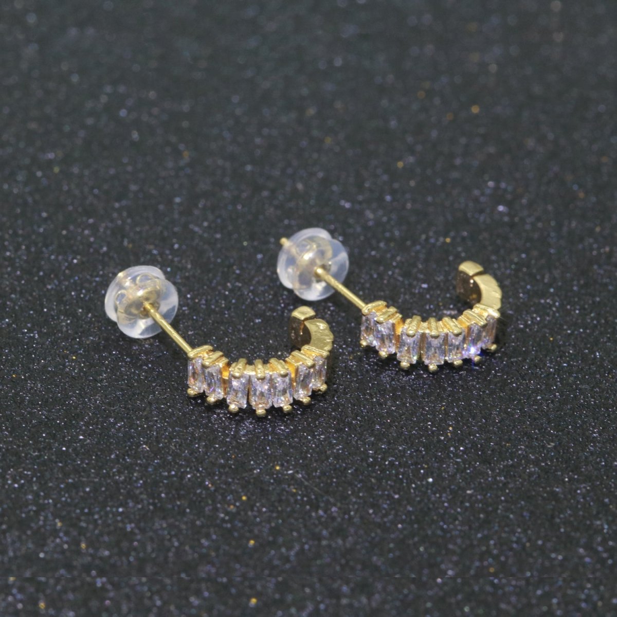 Dainty Baguette CZ Huggie Stud Earring T-047 - DLUXCA