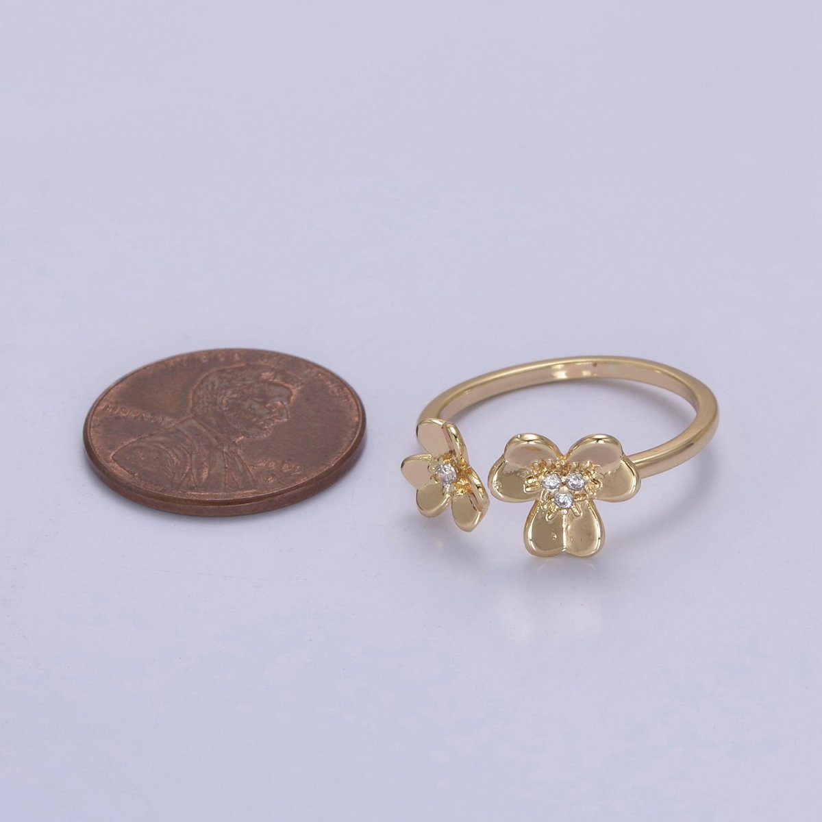 Dainty Daisy Ring in Gold / Silver Open Adjustable Flower Ring U-493 U-494 - DLUXCA