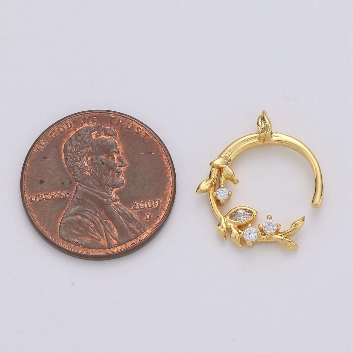 Dainty Laurel Leaves Wreath, Olive Leaf Wreath, Leaves Crown Charm Pendant, Greece, Gold Filled, Silver Round Charm D-184 D-185 - DLUXCA