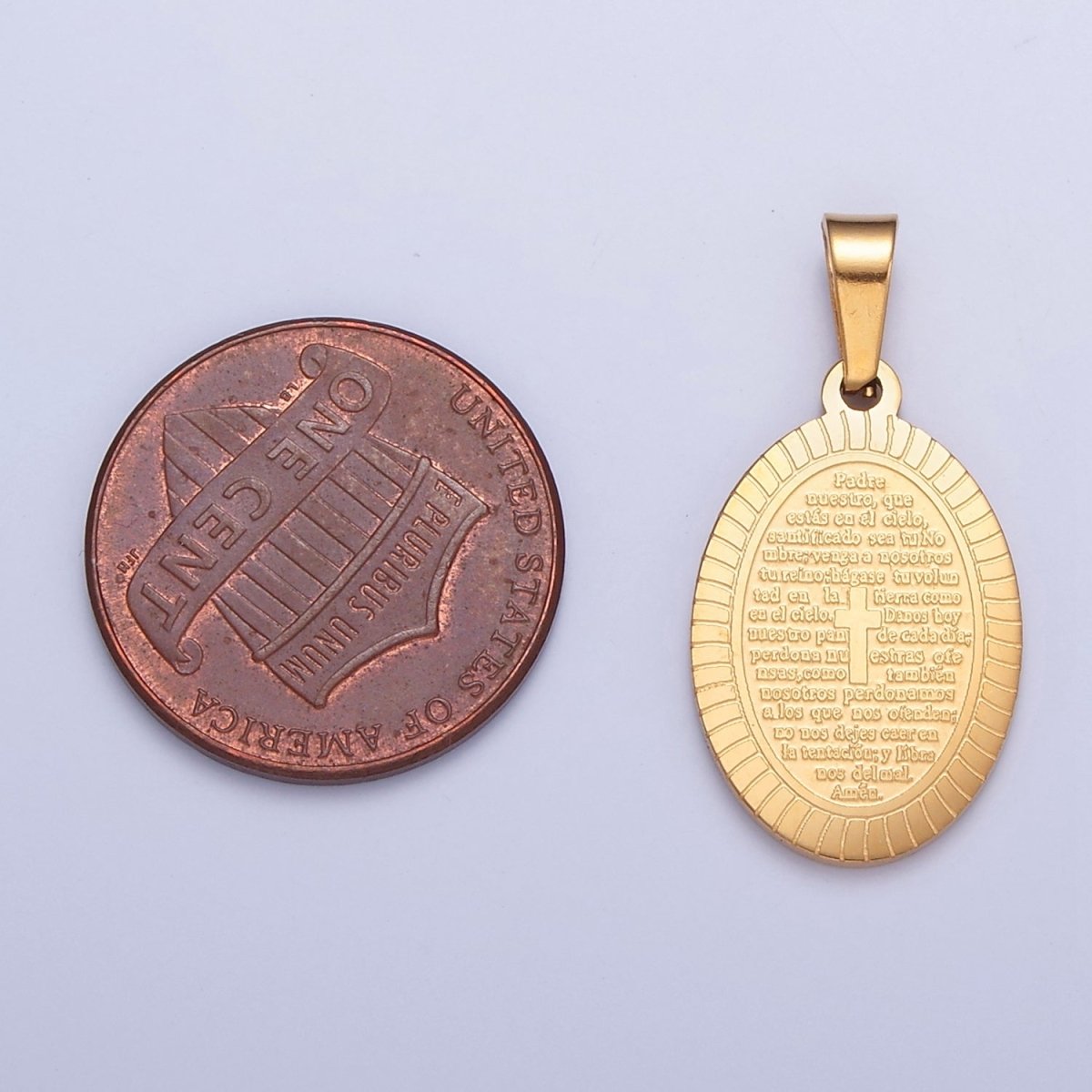 Dainty Oval Stainless Steel Pendant, Religious Pendant Engraved with the Lord's Prayer in Spanish I-529 I-759 - DLUXCA