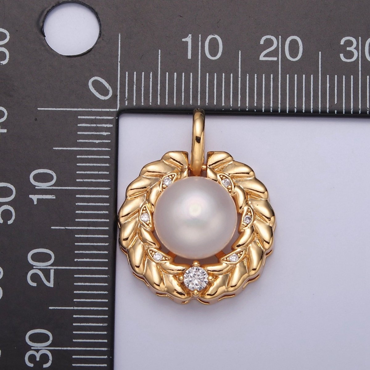 Dainty Pearl Charm Genuine Shell Pearl Pendant Vintage Bridal Wedding Jewelry I-045 - DLUXCA