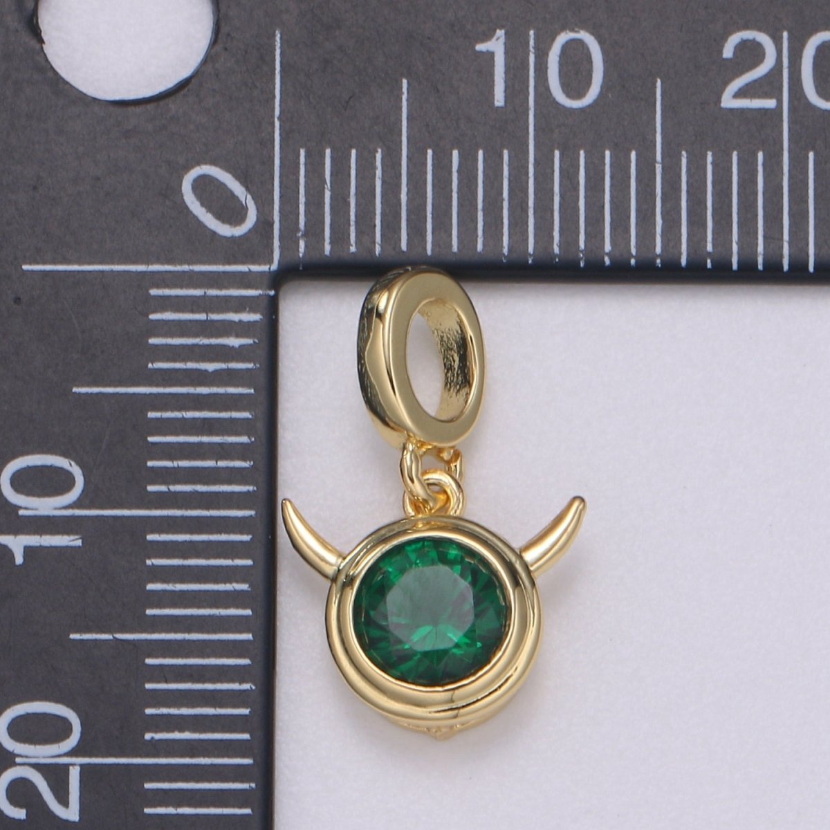 Emerald Green Gold Filled Circle Pendants H-600 H-606 - DLUXCA