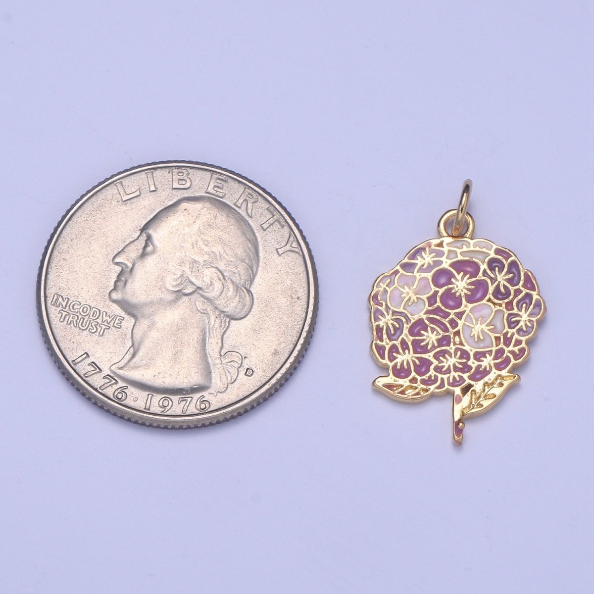 Gold Bouquet Charms - wedding bouquet charms - Daisy Flower Charm -Enamel Bridal Wedding Bridesmaid Gifts Necklace Charm Jewelry Making E-290 E-291 - DLUXCA