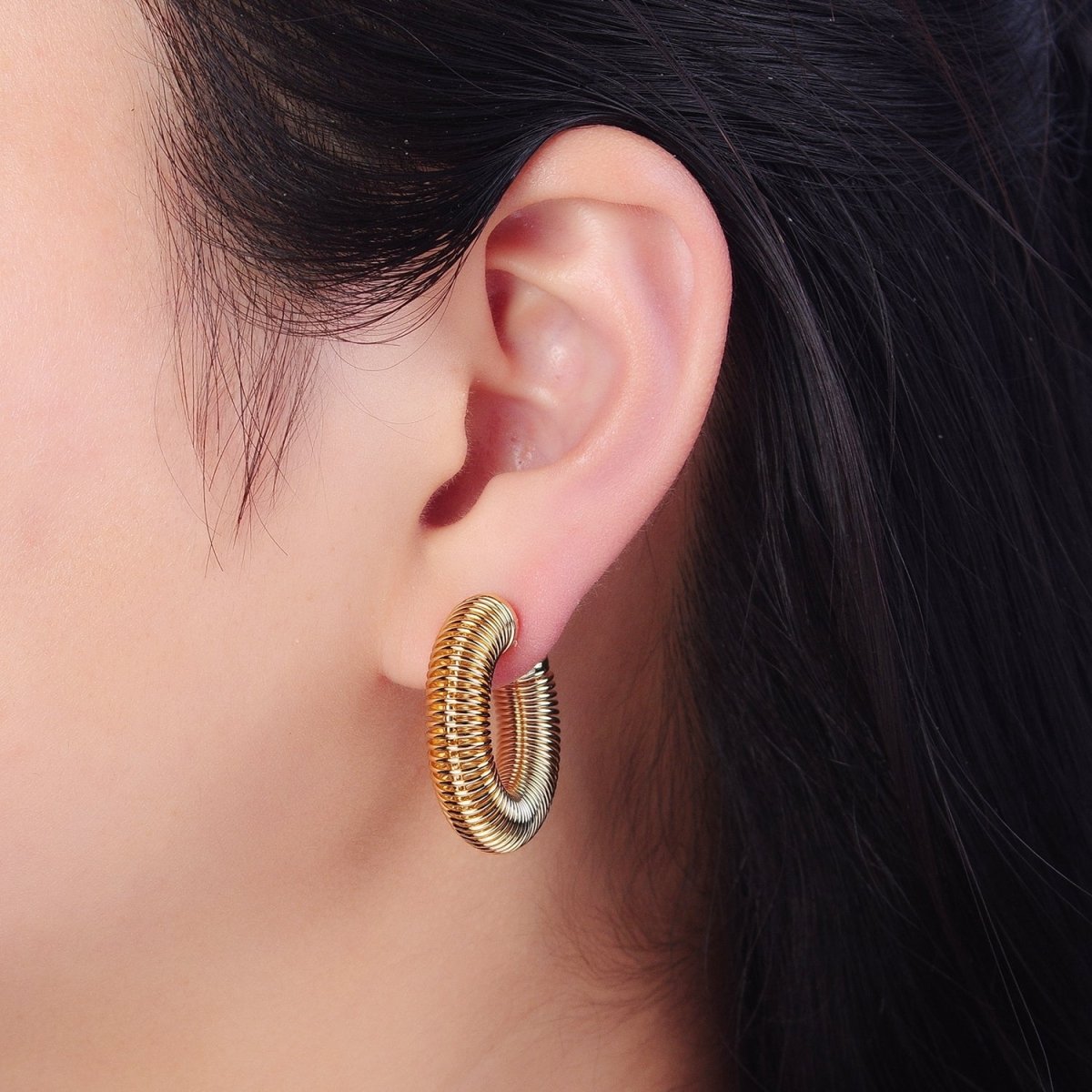 Gold Chunky Medium Sized Spiral Hoops Thick Gold Hoop Earrings Everyday Hoops T-411 T-412 - DLUXCA