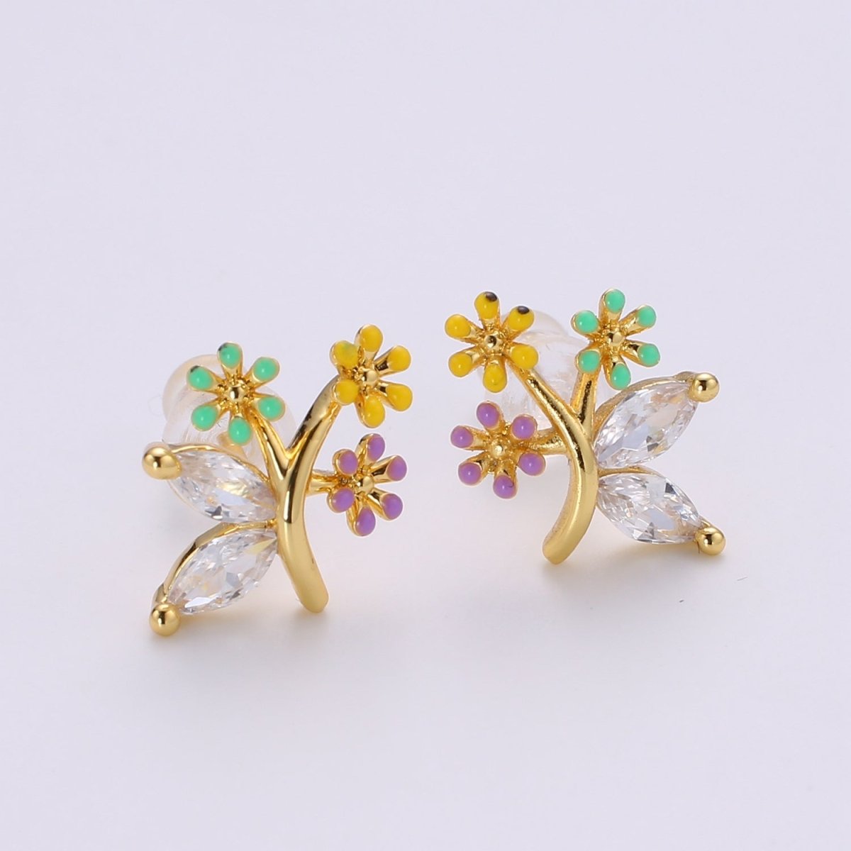 Gold Flower Stud Earring with Cz stone Q-380 - DLUXCA