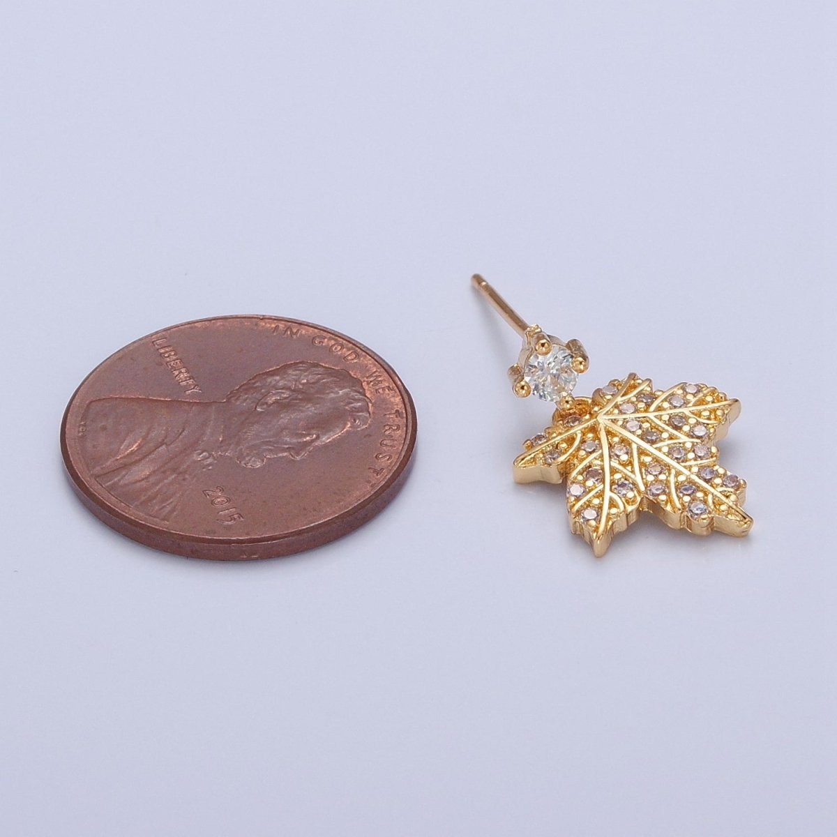 Gold Maple Leaf Stud Earring T-401 - DLUXCA