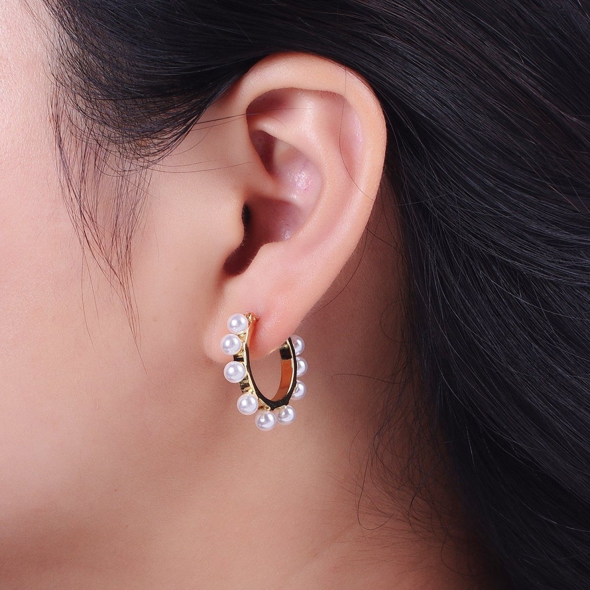 Gold Round Shell Pearl Lined Round 27mm Latch Earrings | Y-268 - DLUXCA