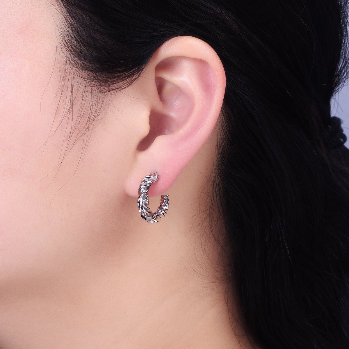 Gold, Silver 20mm Abstract Twist Foil Geometric C-Shaped Hoop Earrings | AB589 AB590 - DLUXCA