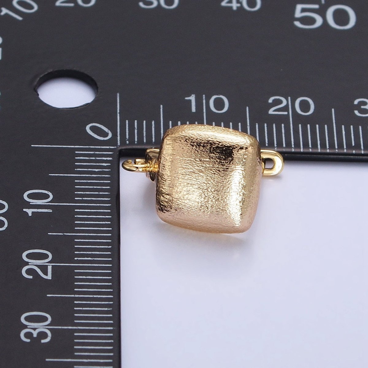 Gold Textured Chubby Square English Lock Open Loop Earrings Supply | Z-155 - DLUXCA