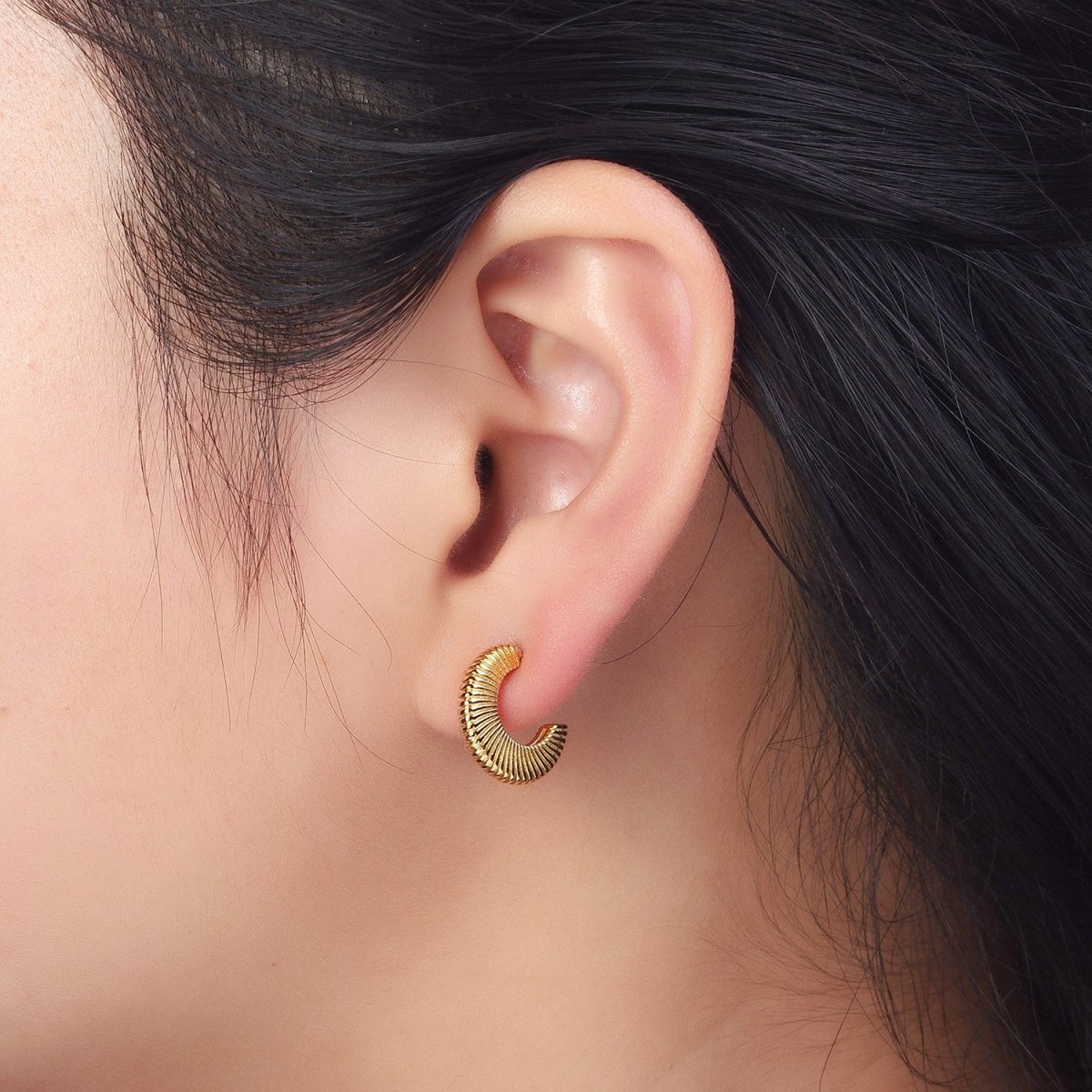 Gold Thin Textured C Shaped 15mm, 20mm, 24.5mm Hoops Earrings | Y-096 - DLUXCA