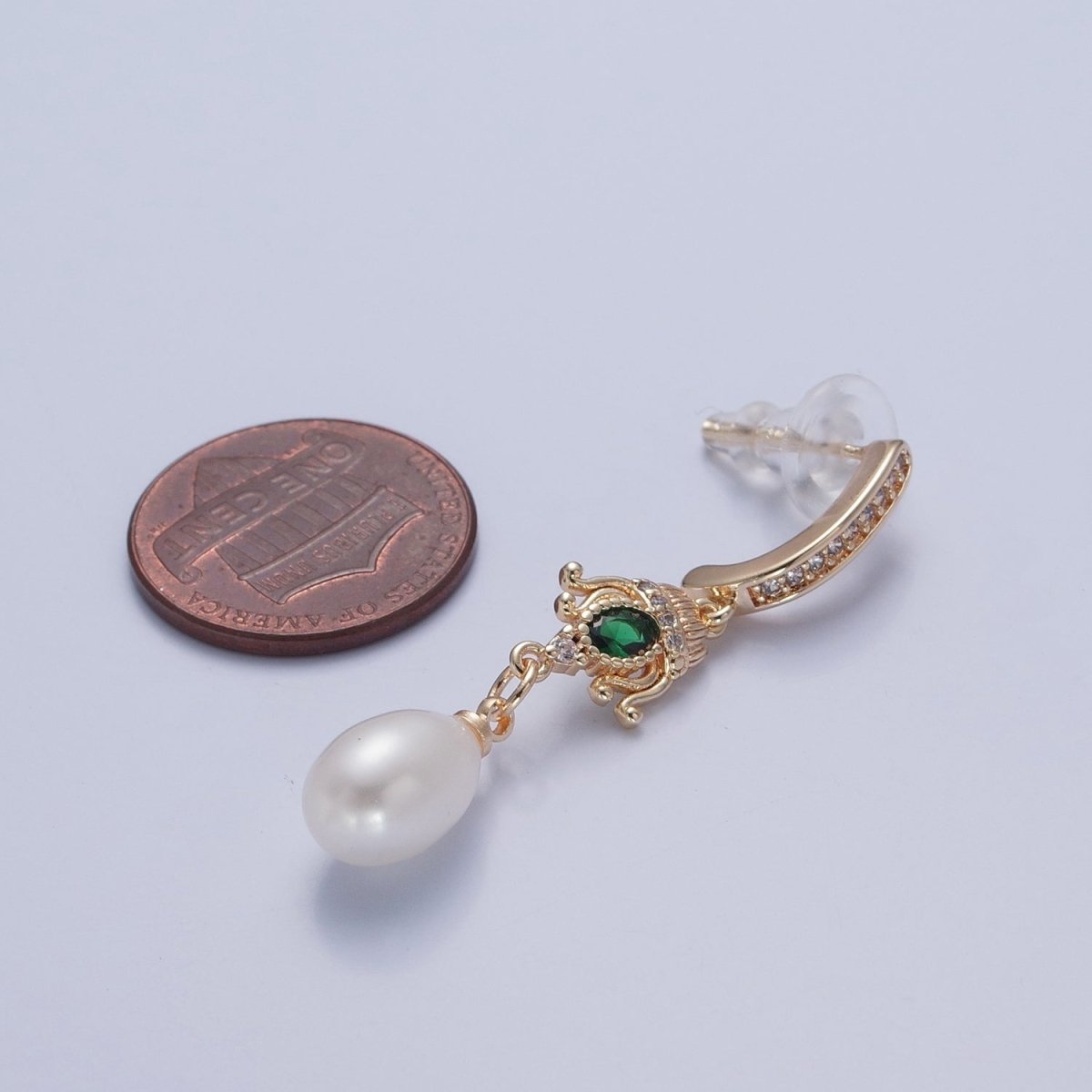 Gold Vintage Green Emerald CZ Drop Stud Earring With Pearl V-370 - DLUXCA