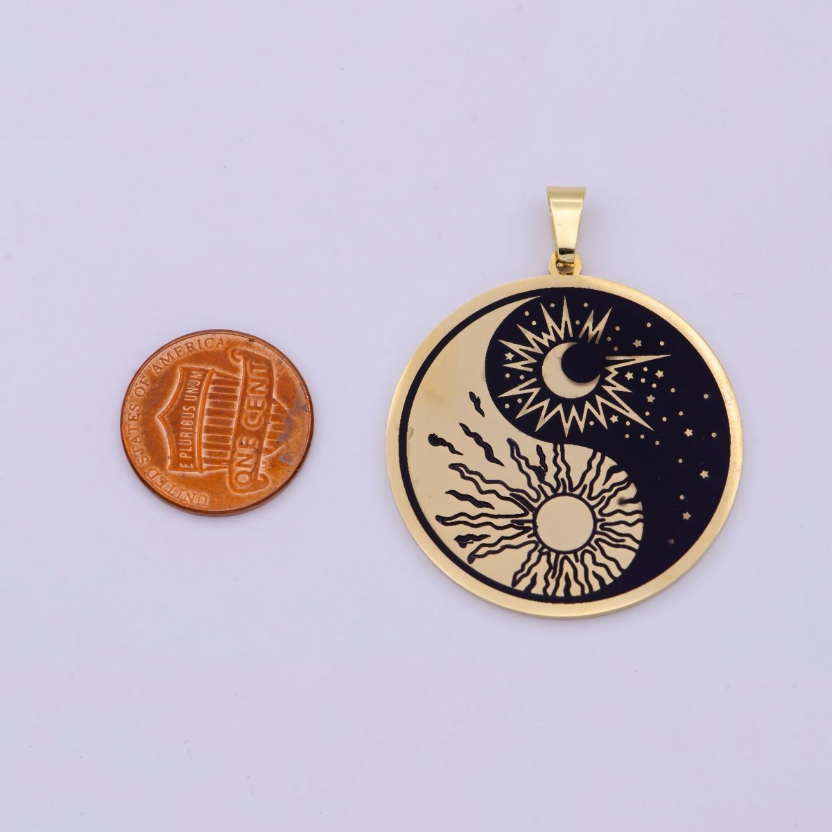 Gold Yin Yang Pendant Sun Moon Buddhism Stars Day Night Celestial Jewelry Medallion J-321 J-322 - DLUXCA