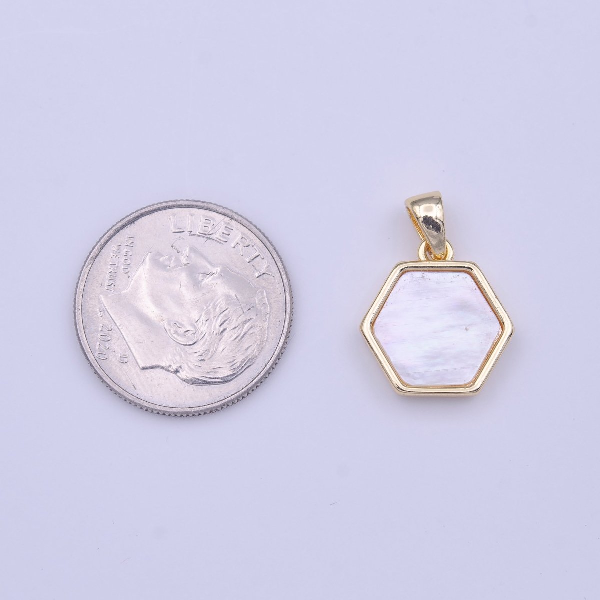 Hexagon Geometric Shell Pearl Minimalist Gold Pendant H-224 - DLUXCA