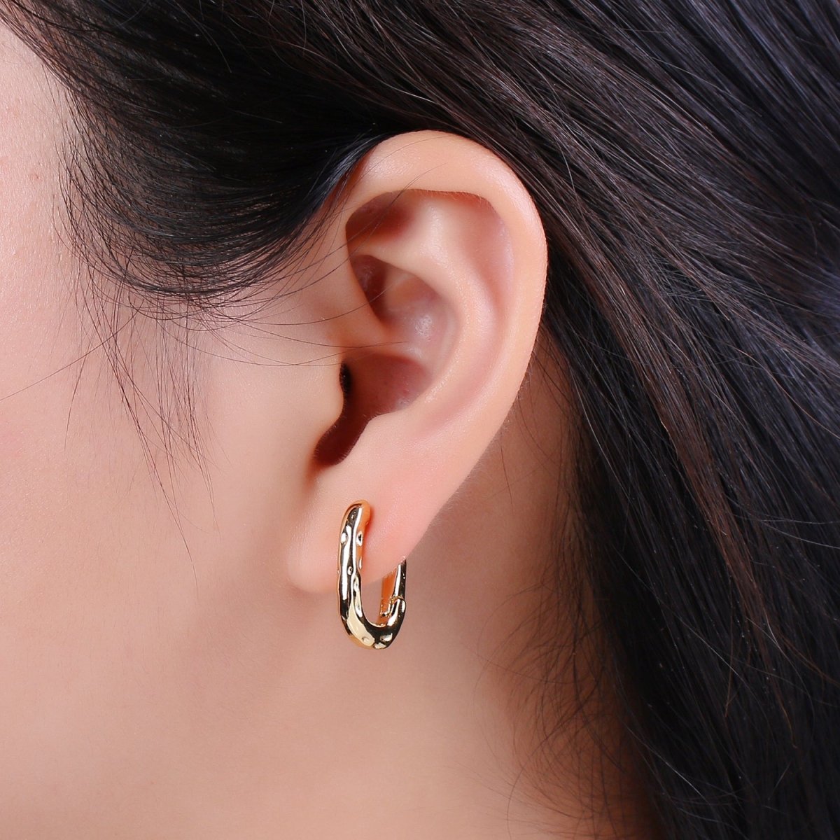 Hypoallergenic Gold Rectangular Hoop Earrings Small Huggie Hoops, U Shape Hoop, Oval Hoops, Rustic Hammered Geometric Earring, Minimal Earring T-252 - DLUXCA