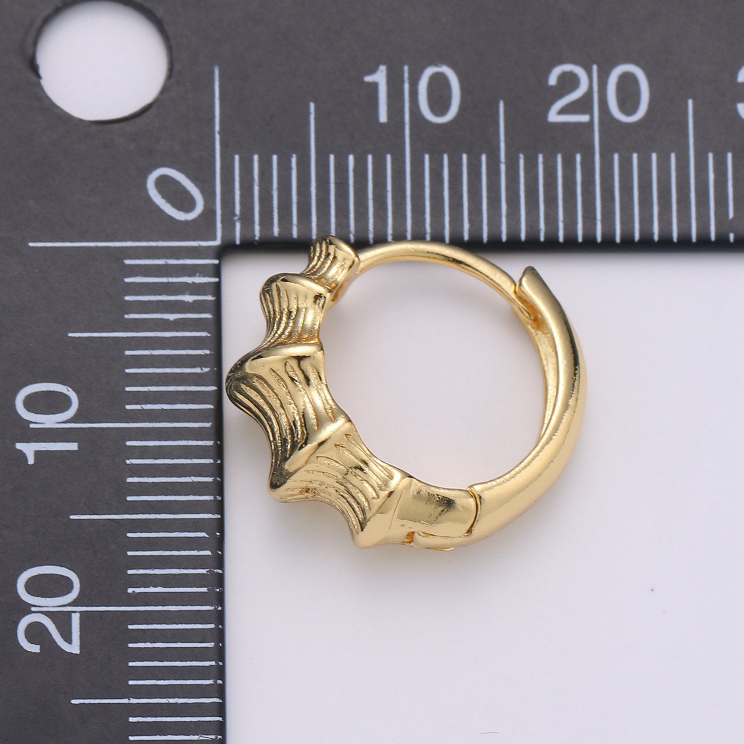 24k Vermeil Gold Earrings, Huggie Earring, Dainty Earrings, Chunky Bamboo Earrings, Everyday Wear Earrings 15mm Earring - DLUXCA