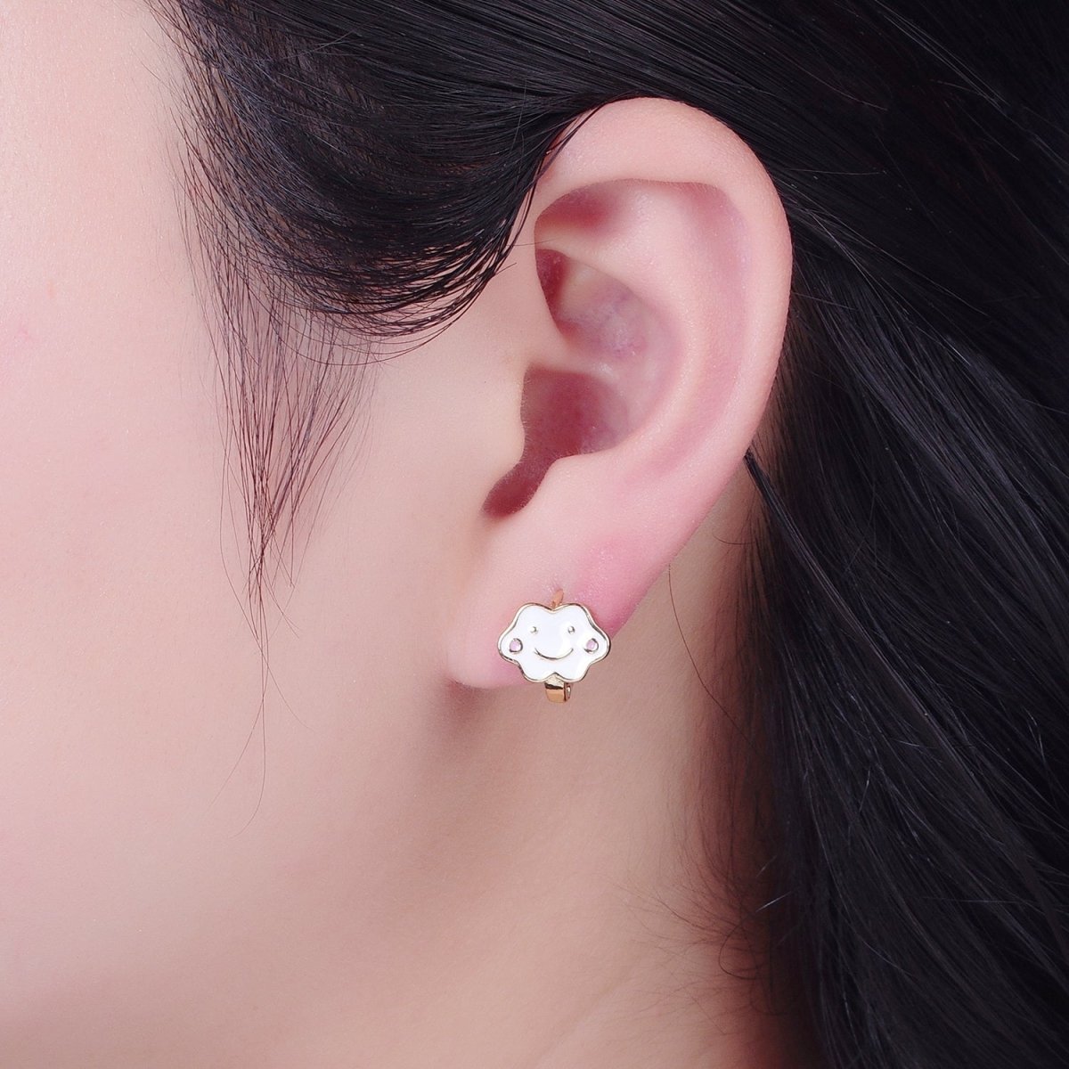 Kawaii Happy Cloud Huggie Earring T-504 - DLUXCA