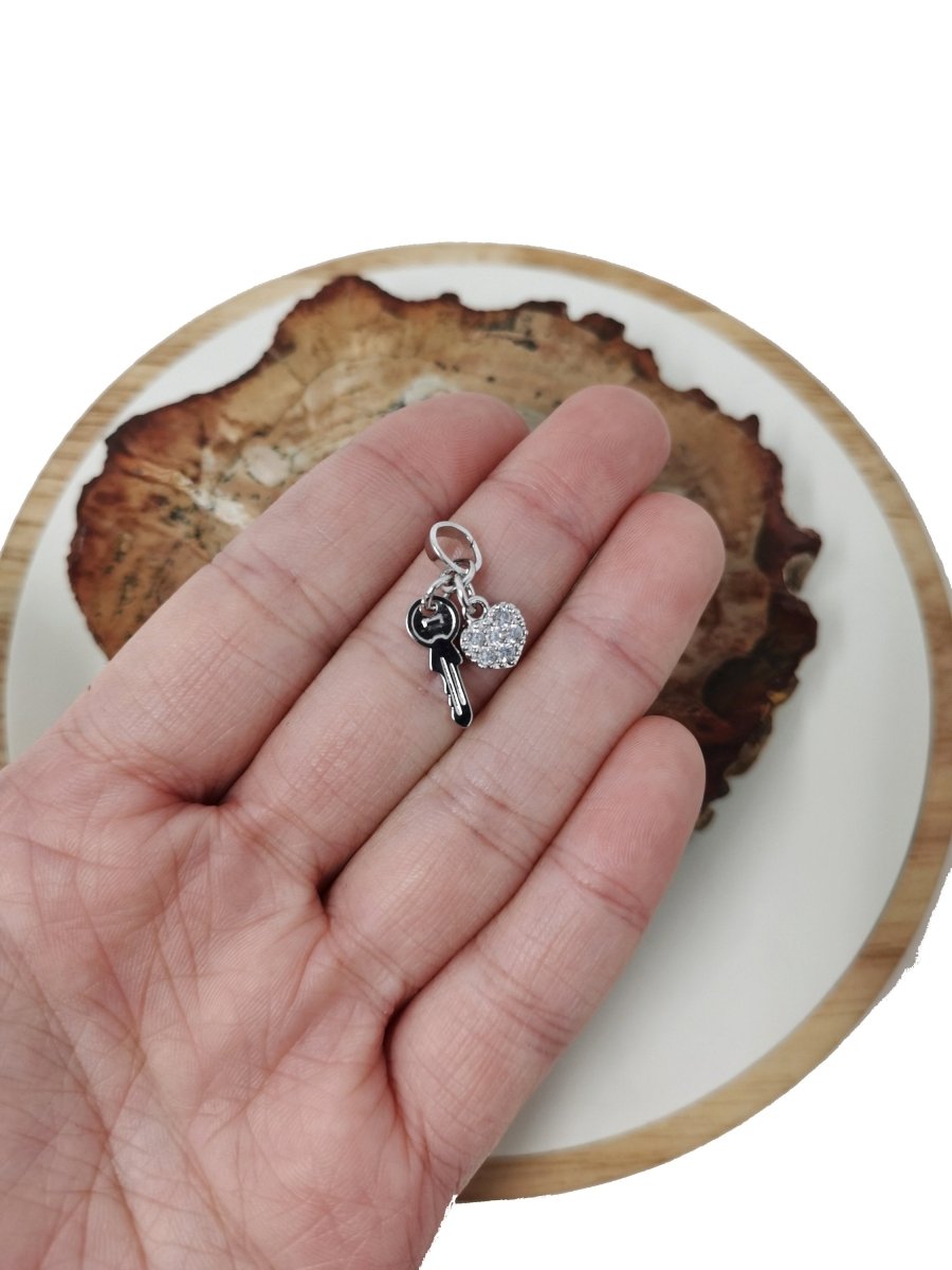 Micro pave Dainty Small Key to my heart Charm in Silver / 18k Gold Filled charm for Bracelet, Earring, Necklace component 23x13mm I-339 - DLUXCA