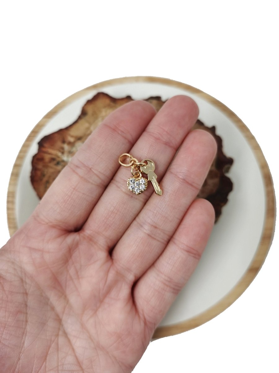 Micro pave Dainty Small Key to my heart Charm in Silver / 18k Gold Filled charm for Bracelet, Earring, Necklace component 23x13mm I-339 - DLUXCA