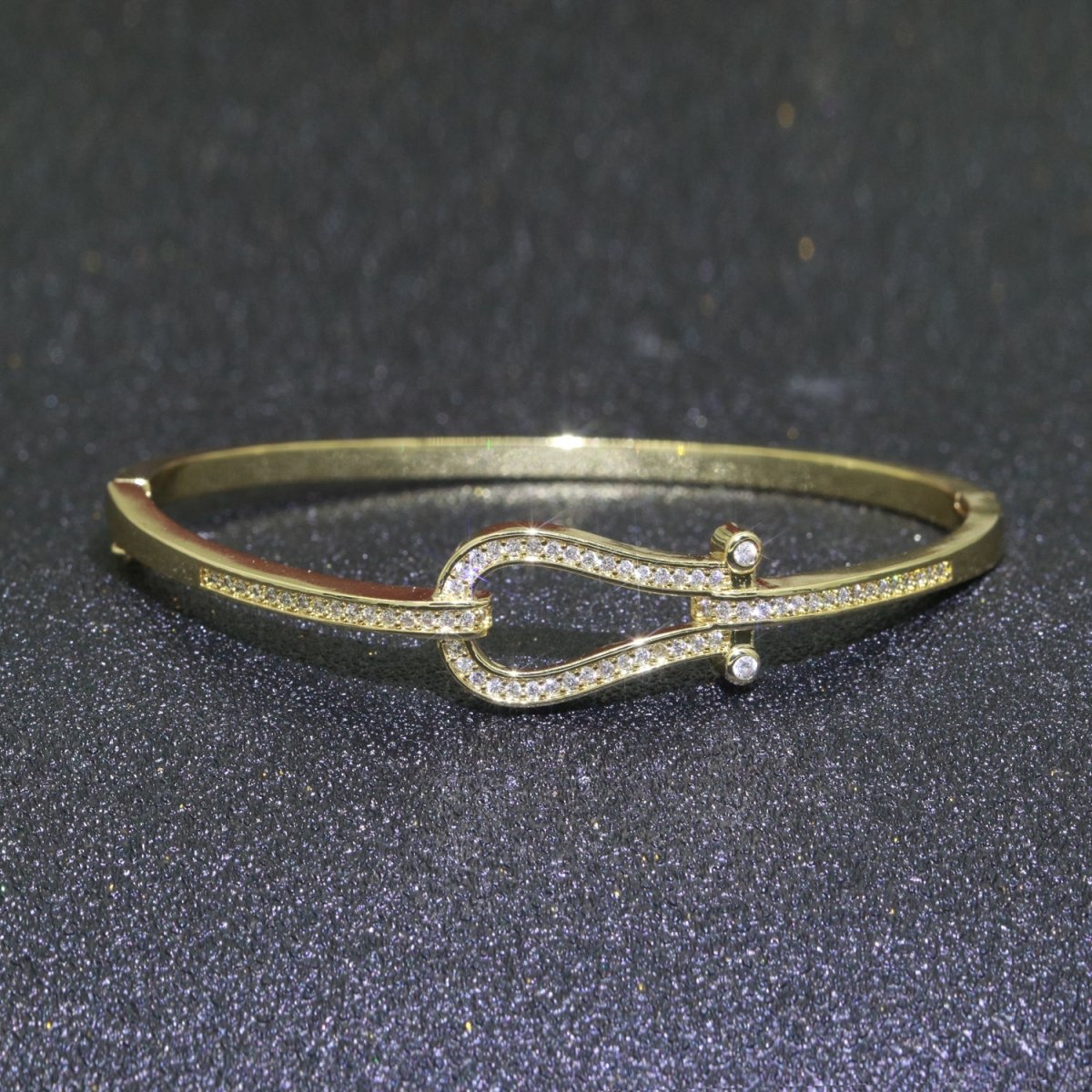 Micro Pave Gold Snaffle bit bracelet Minimalist Gold Chain Bracelet for Women Girl | WA-060 Clearance Pricing - DLUXCA