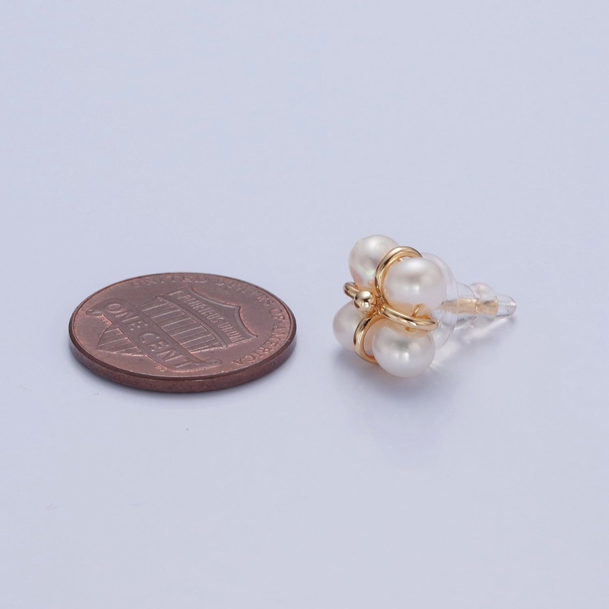 Mini Four Pearl Stud Earring for Minimalist Jewelry V-375 - DLUXCA