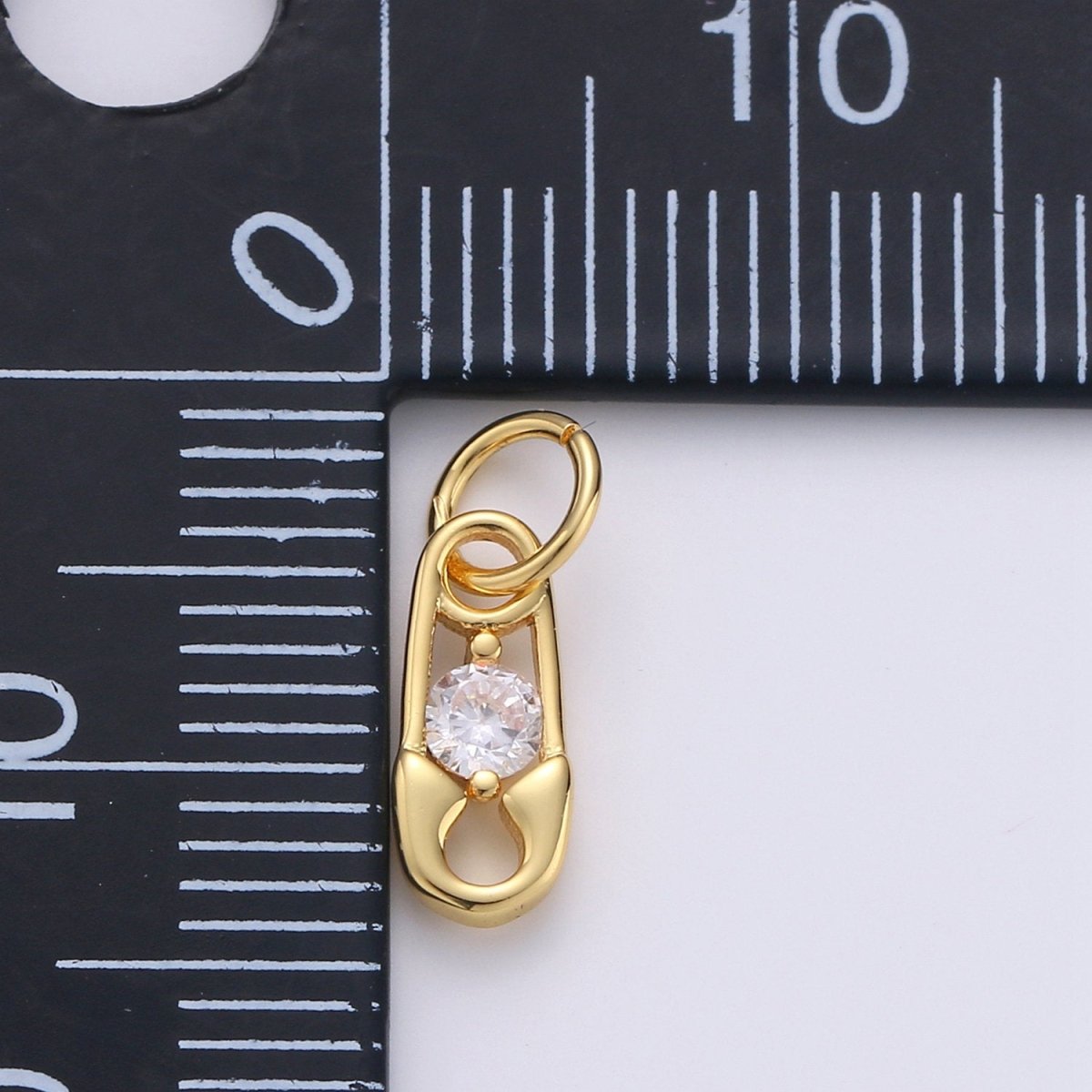 Mini Safety Pin Charm in 24K Gold Filled for Necklace Bracelet Earring Supply D-556 D-557 - DLUXCA
