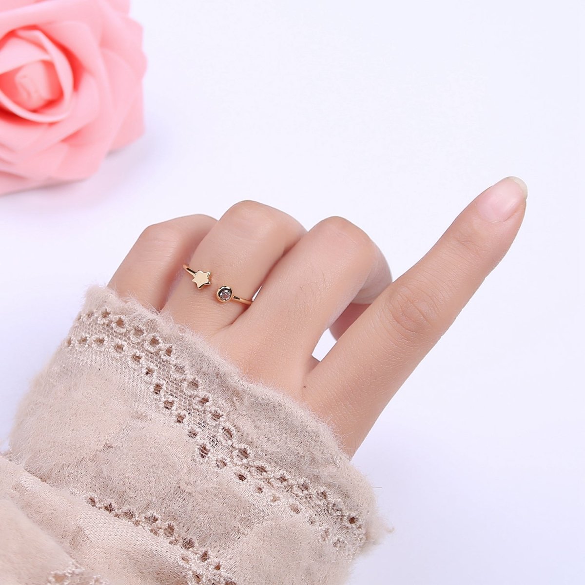 Minimalist Crystal Zirconia CZ, 16K Gold Filled Geometric Star Open Open Adjustable Ring U-344 - DLUXCA