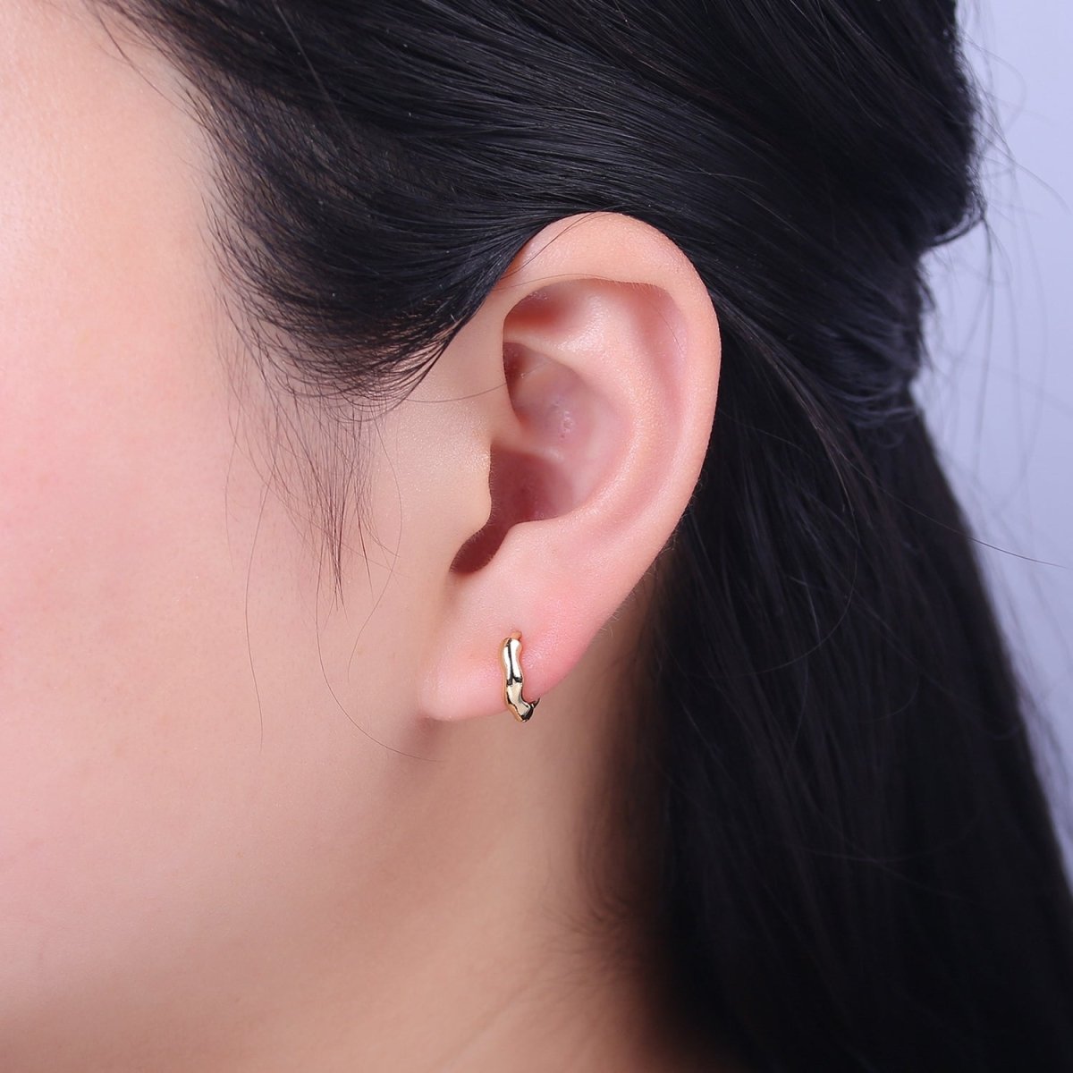 Minimalist Hammered Texture Gold Huggie Earring 11mm, 14mm Dainty gold Hoop V-095 V-096 - DLUXCA