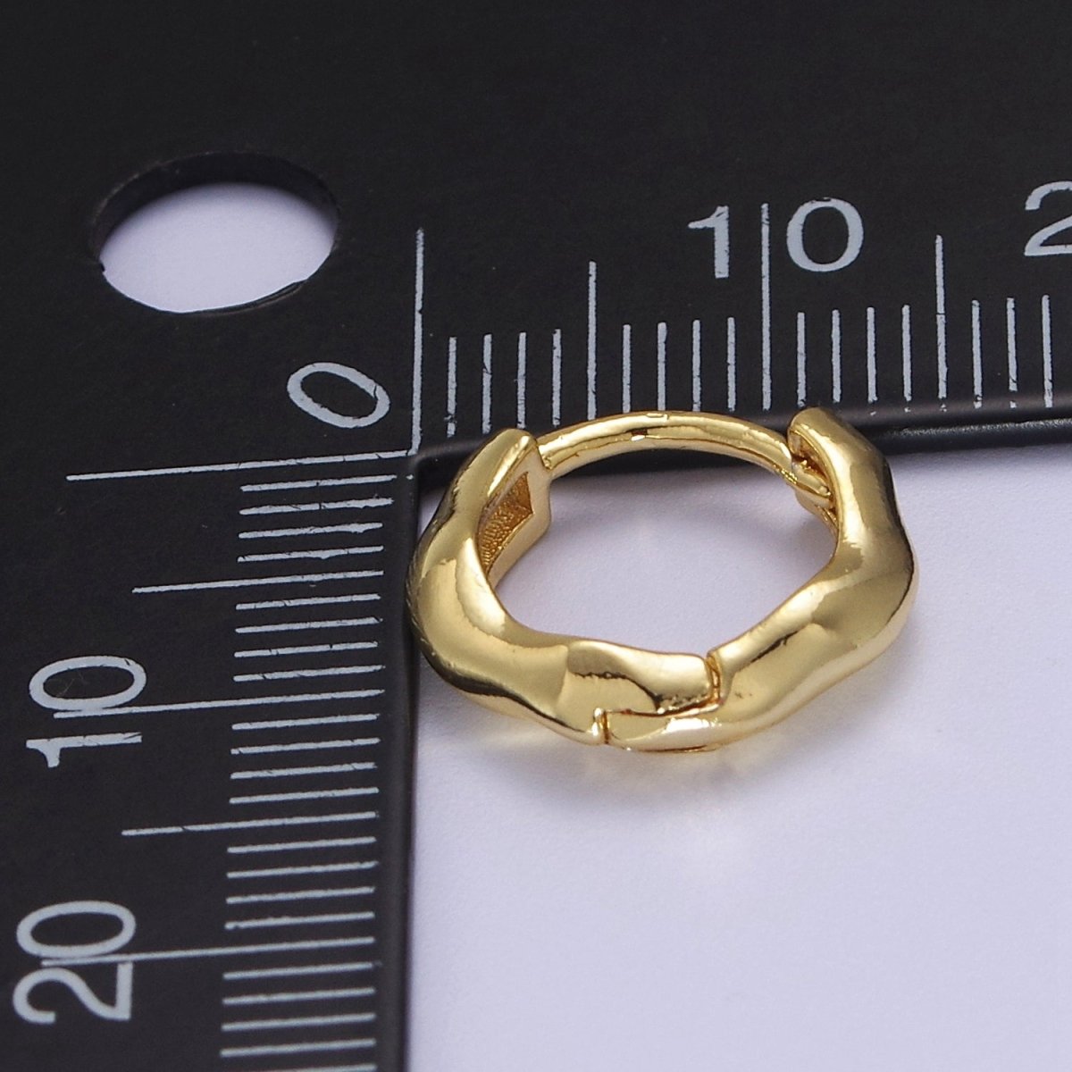 Minimalist Hammered Texture Gold Huggie Earring 11mm, 14mm Dainty gold Hoop V-095 V-096 - DLUXCA