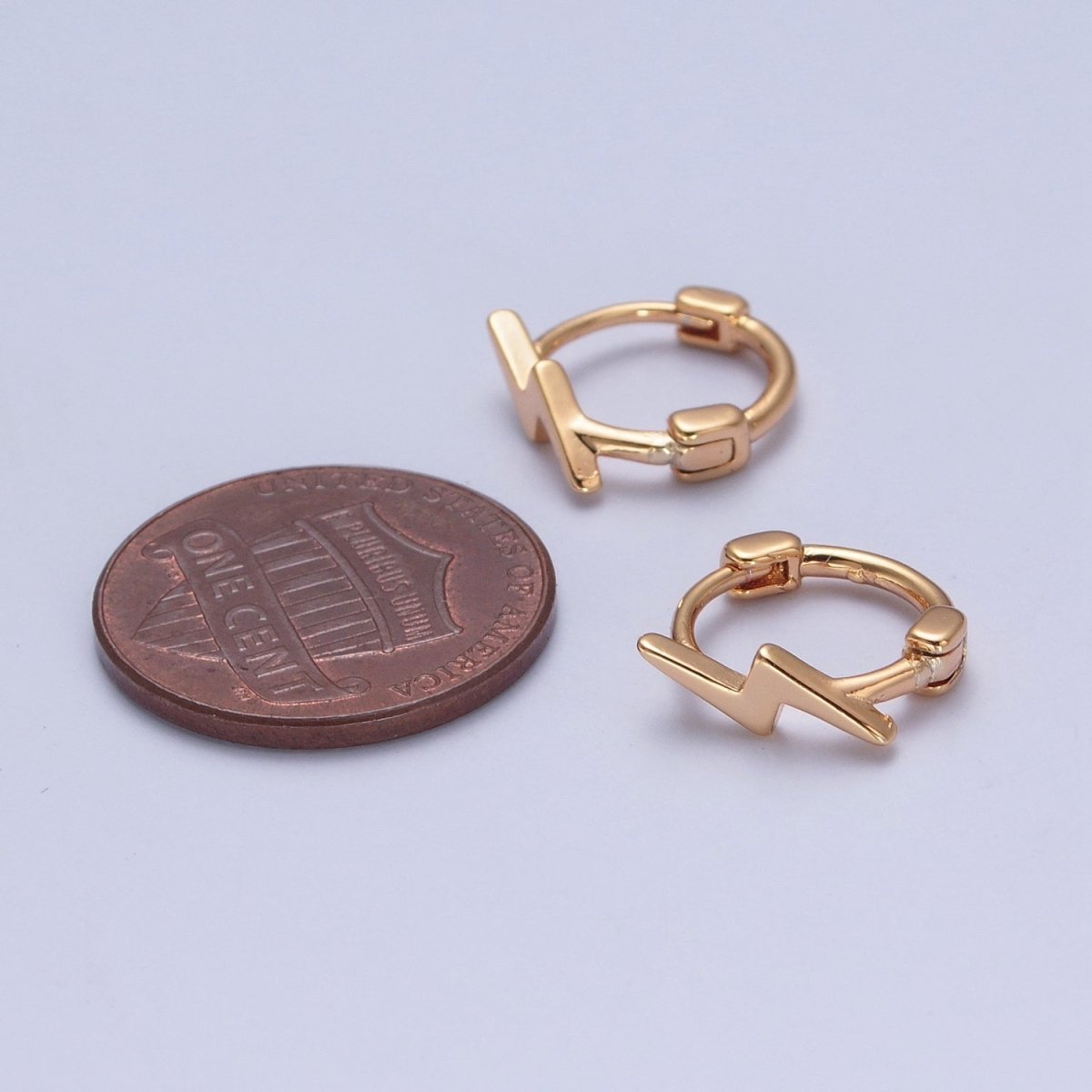 Minimalist Lightning Bolt Huggie Hoop Earrings P-410 - DLUXCA
