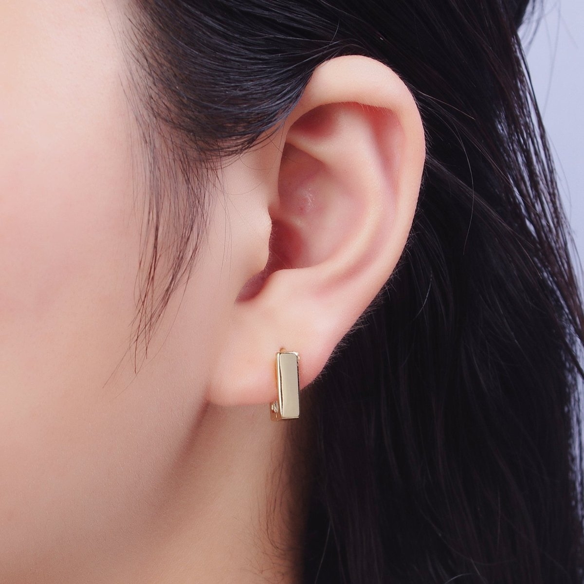 Modern Geometric Square Hoop Earrings in Gold Geometric Jewelry Rectangle Huggie Earring P-252 - DLUXCA