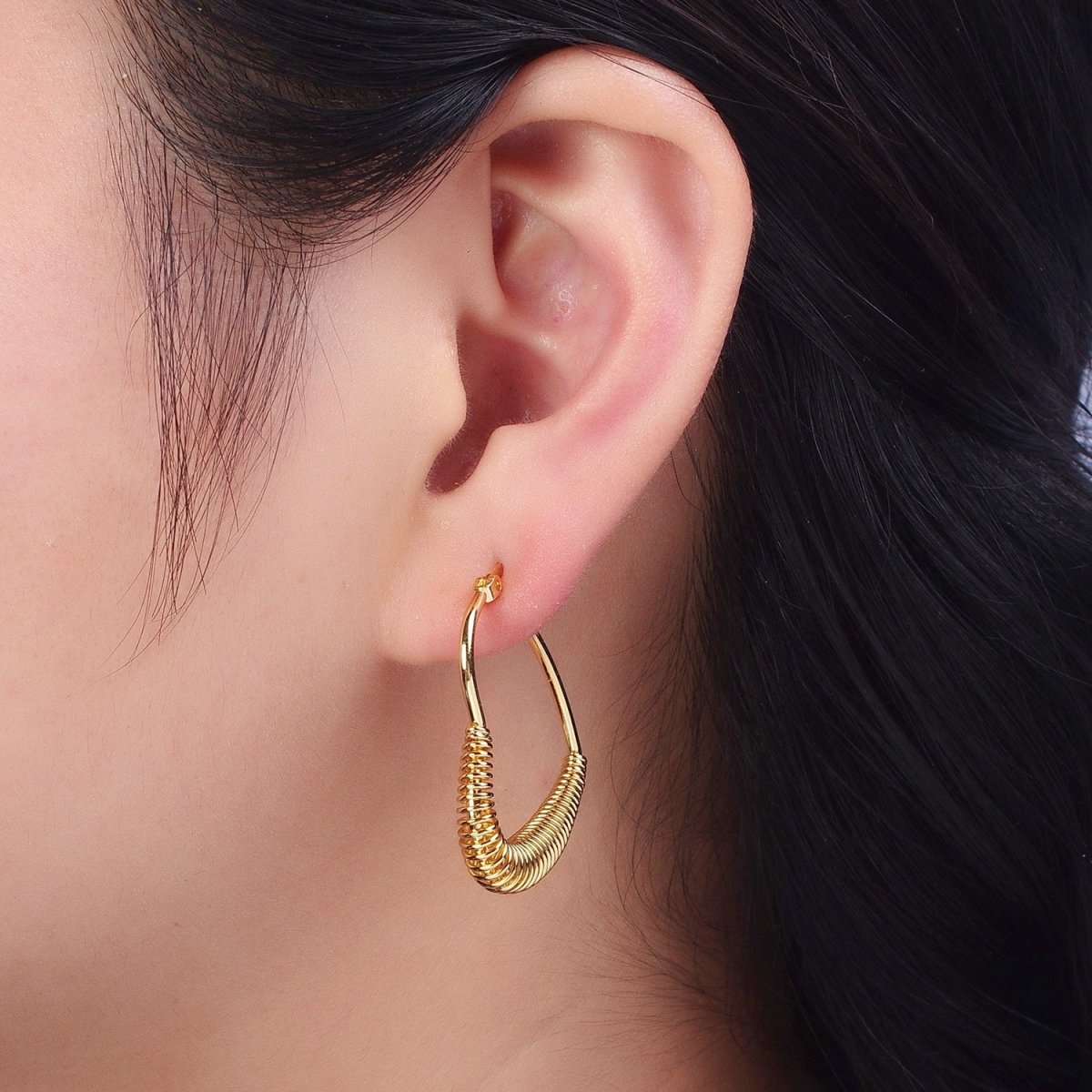 Modern Heart Shape Love Earring Large Statement Hoop Earrings Gold Heart Spiral Earring Q-188 - DLUXCA